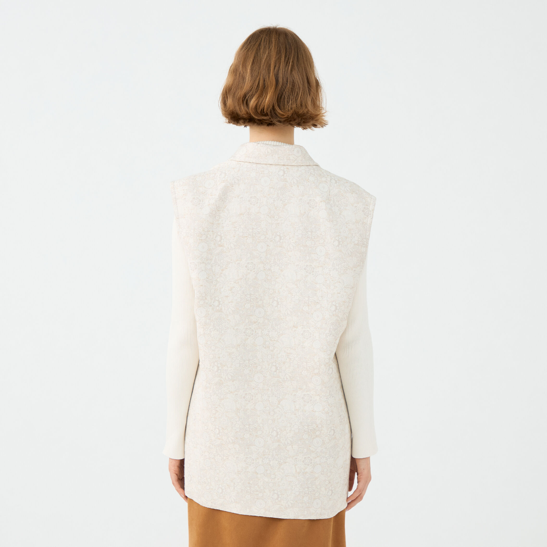 ボタニカルジャカード ダブルブレストジレ｜トゥモローランド 公式通販