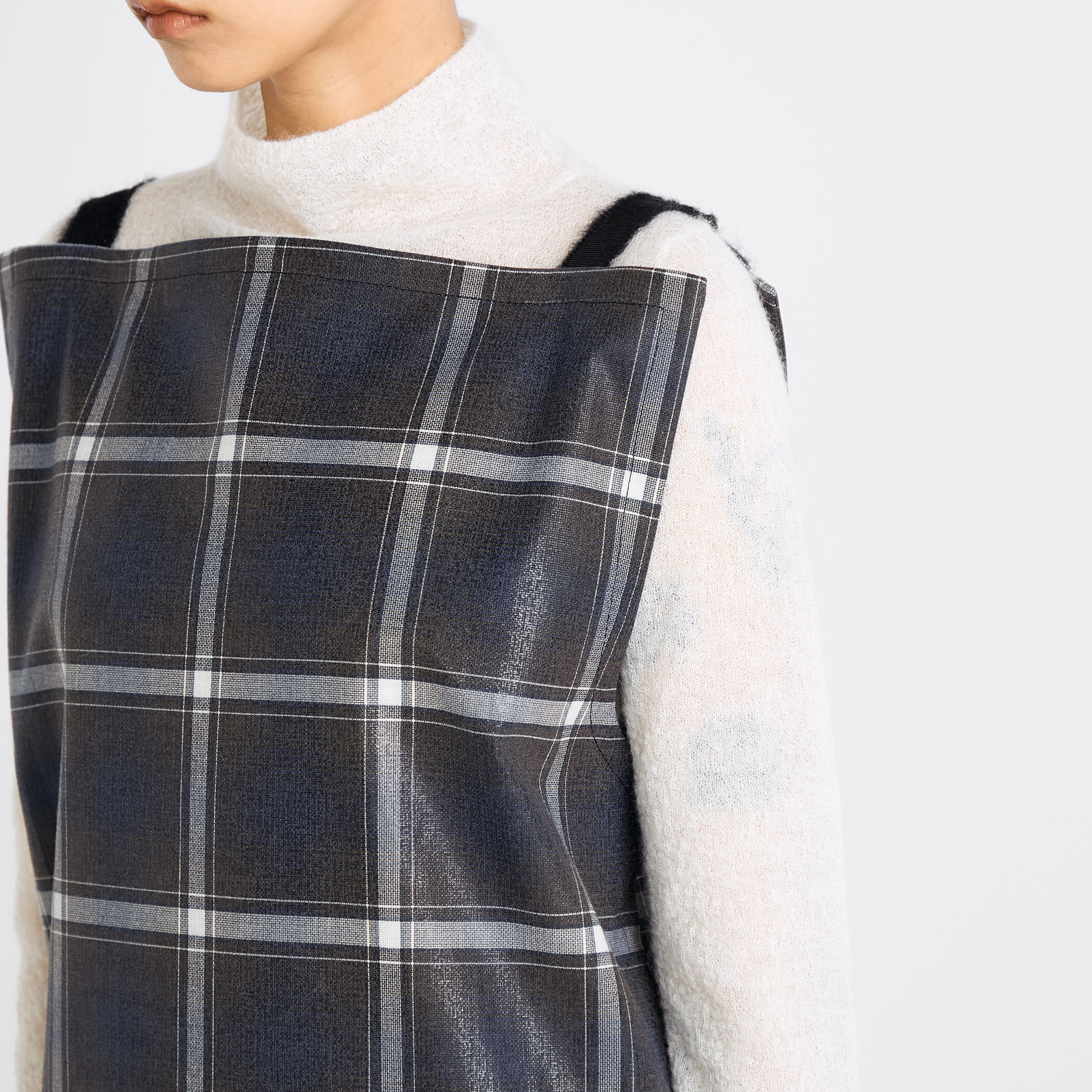 【極美品】スタイリング　チェック柄　ロングワンピース 箔コーティングチェック ロングワンピース｜トゥモローランド