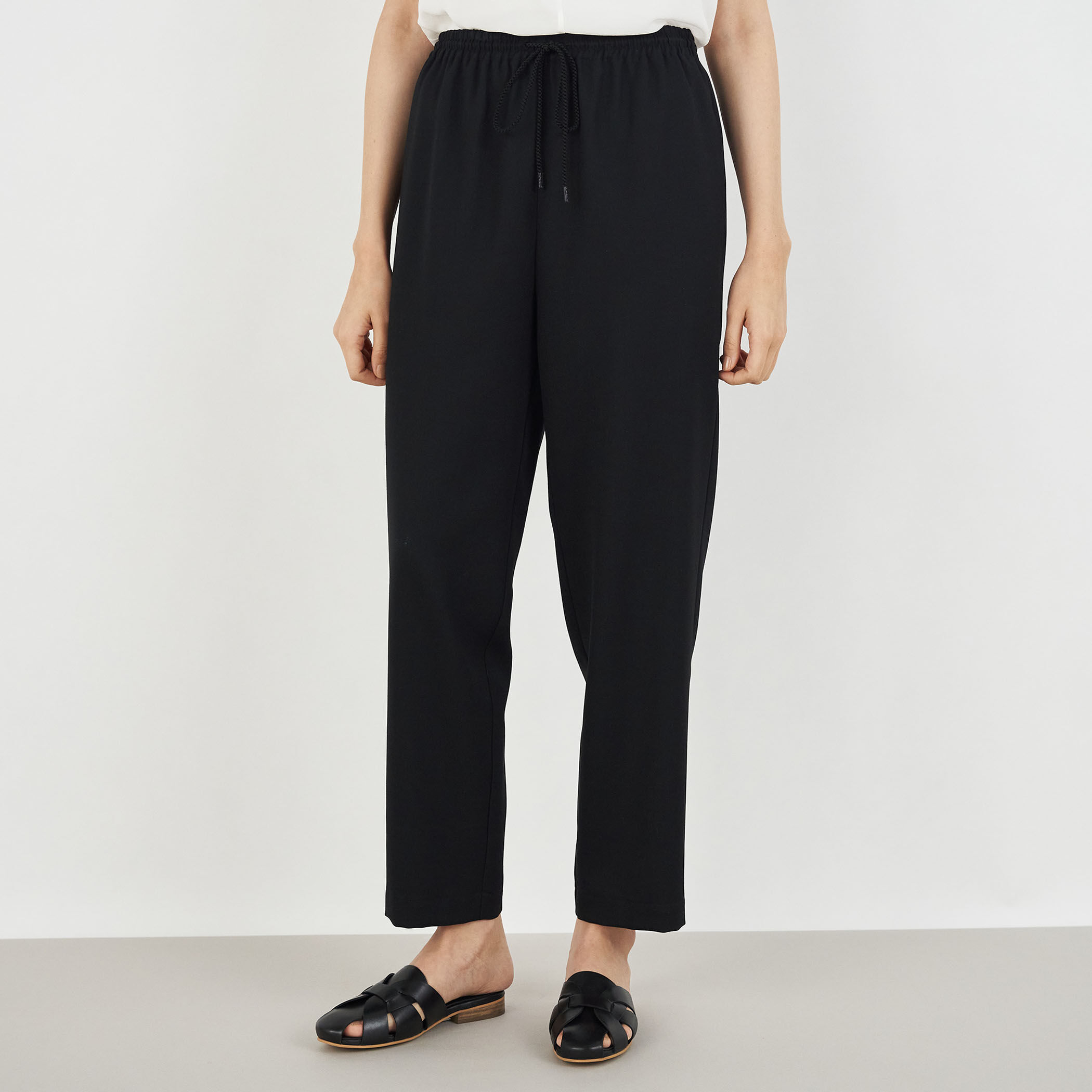 トゥモローランド テーパードパンツ 44 S 日本製 美シルエット 着回し万能 ポリエステルウールバラシャ テーパードパンツ｜トゥモローランド 公式通販