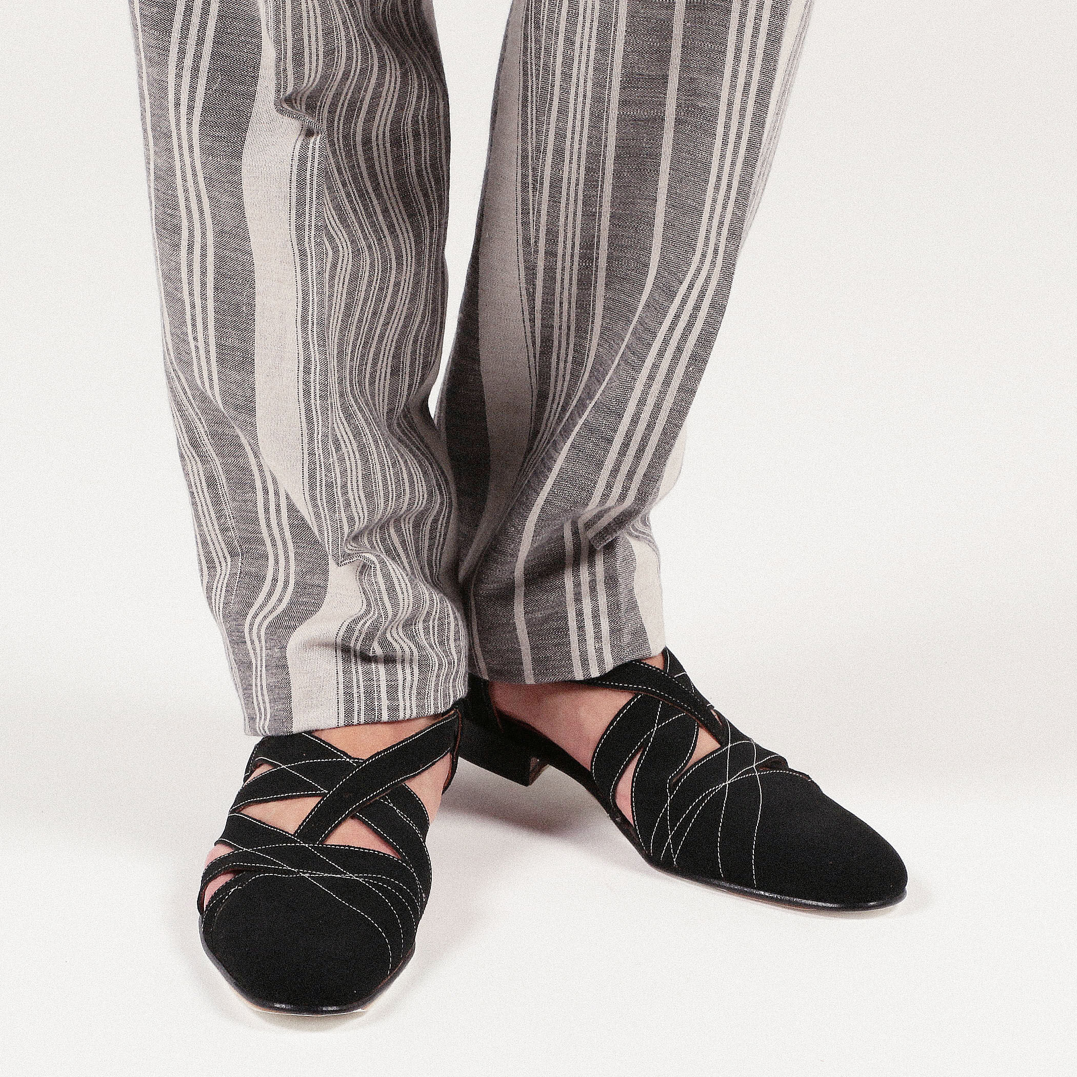 別注】HIDETAKA FUKAYA per TOMORROWLAND スエード グルカサンダル