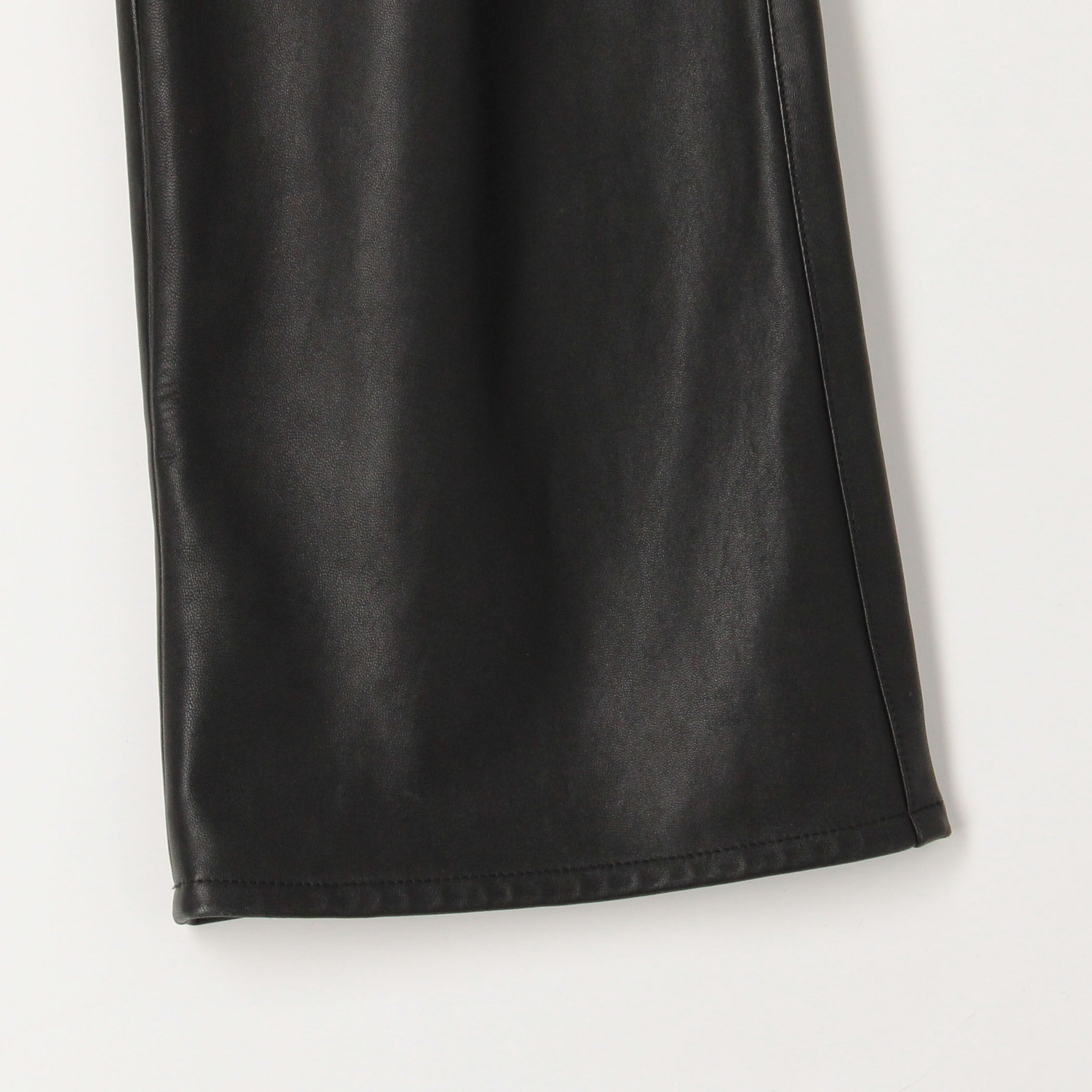 ナッパレザー Lポケットフレアパンツ｜トゥモローランド 公式通販