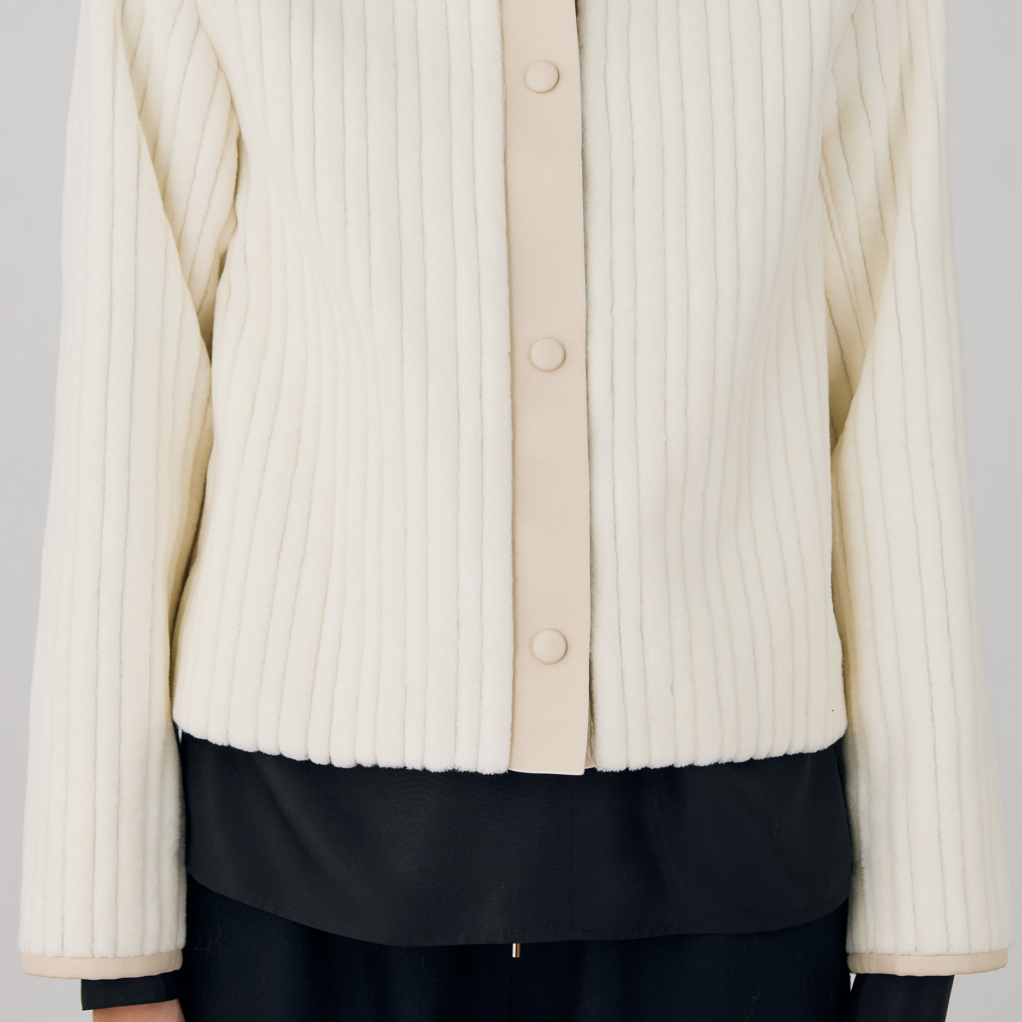 ワイドリッジパイル クルーネックブルゾン｜トゥモローランド 公式通販