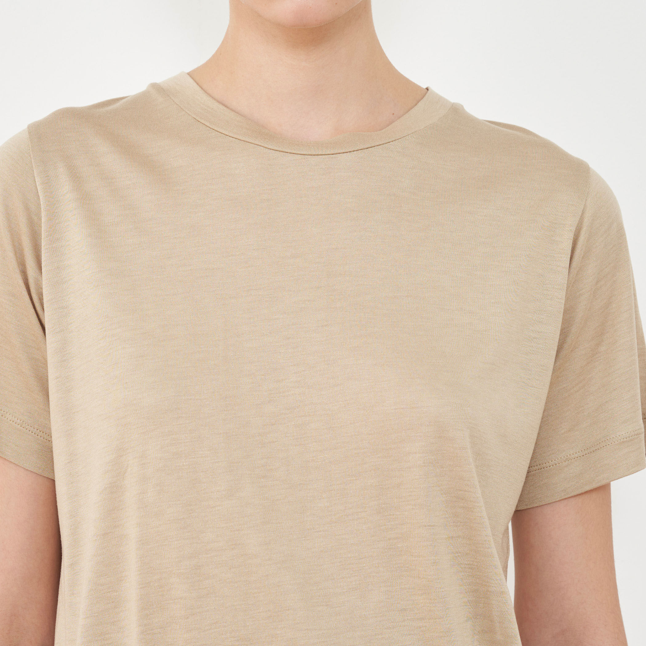 バンブーレーヨン クルーネックTシャツ｜トゥモローランド 公式通販