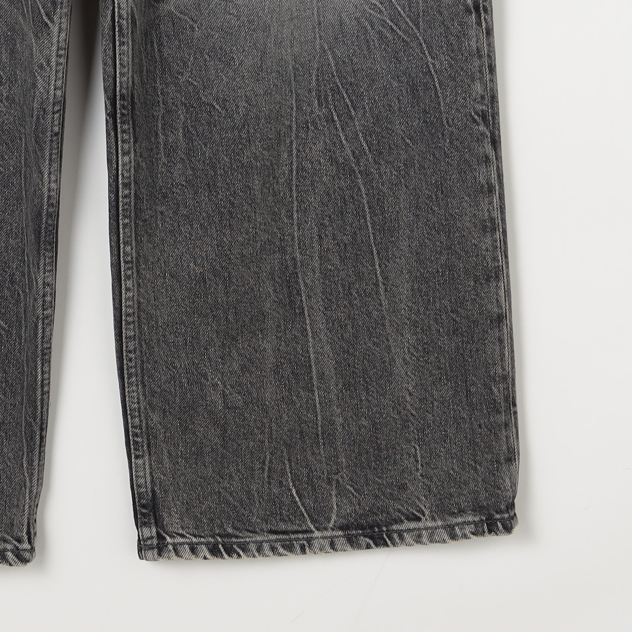 Acne Studios 1981 U GOTHIK デニムパンツ｜トゥモローランド 公式サイト