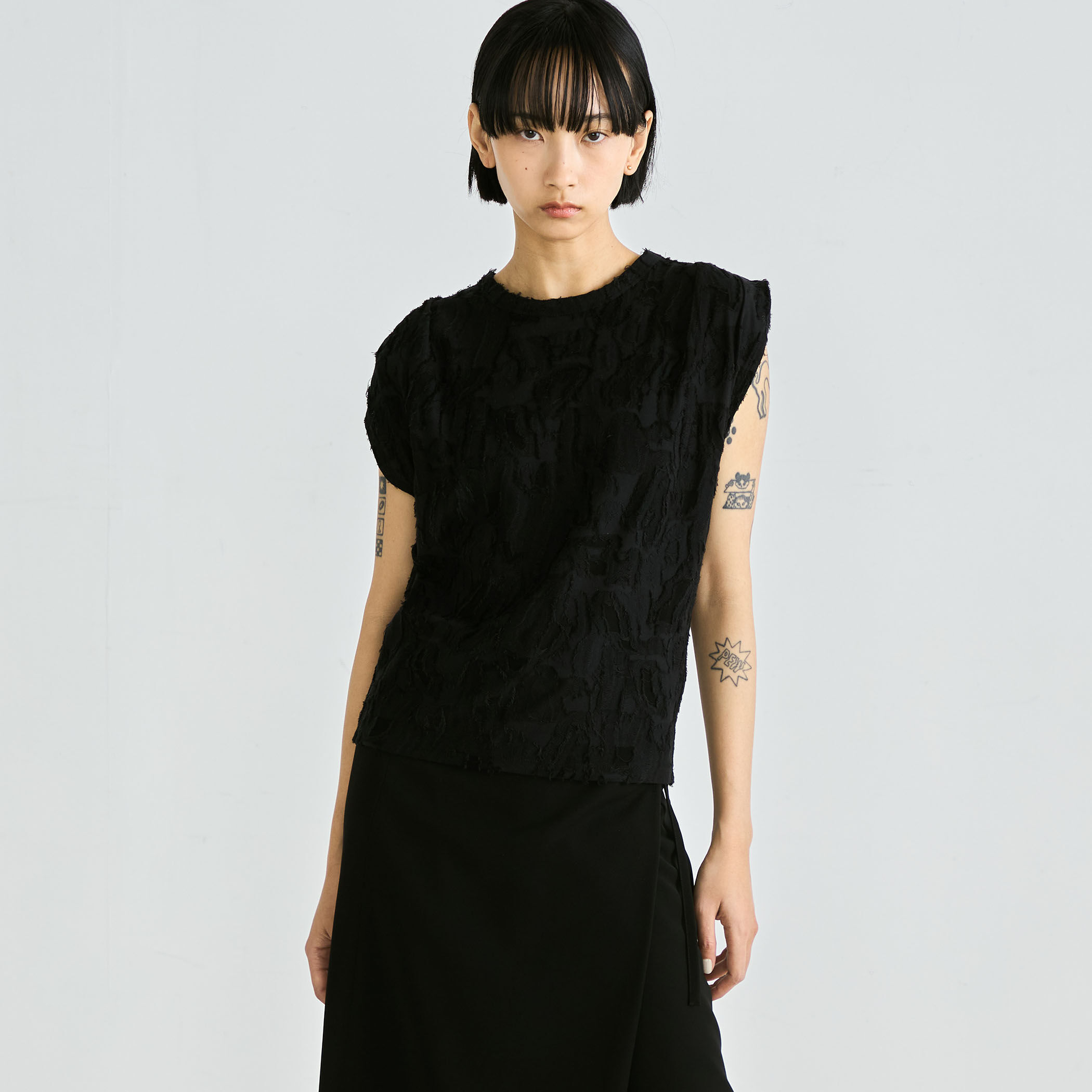 バックカットジャカード ノースリーブトップス