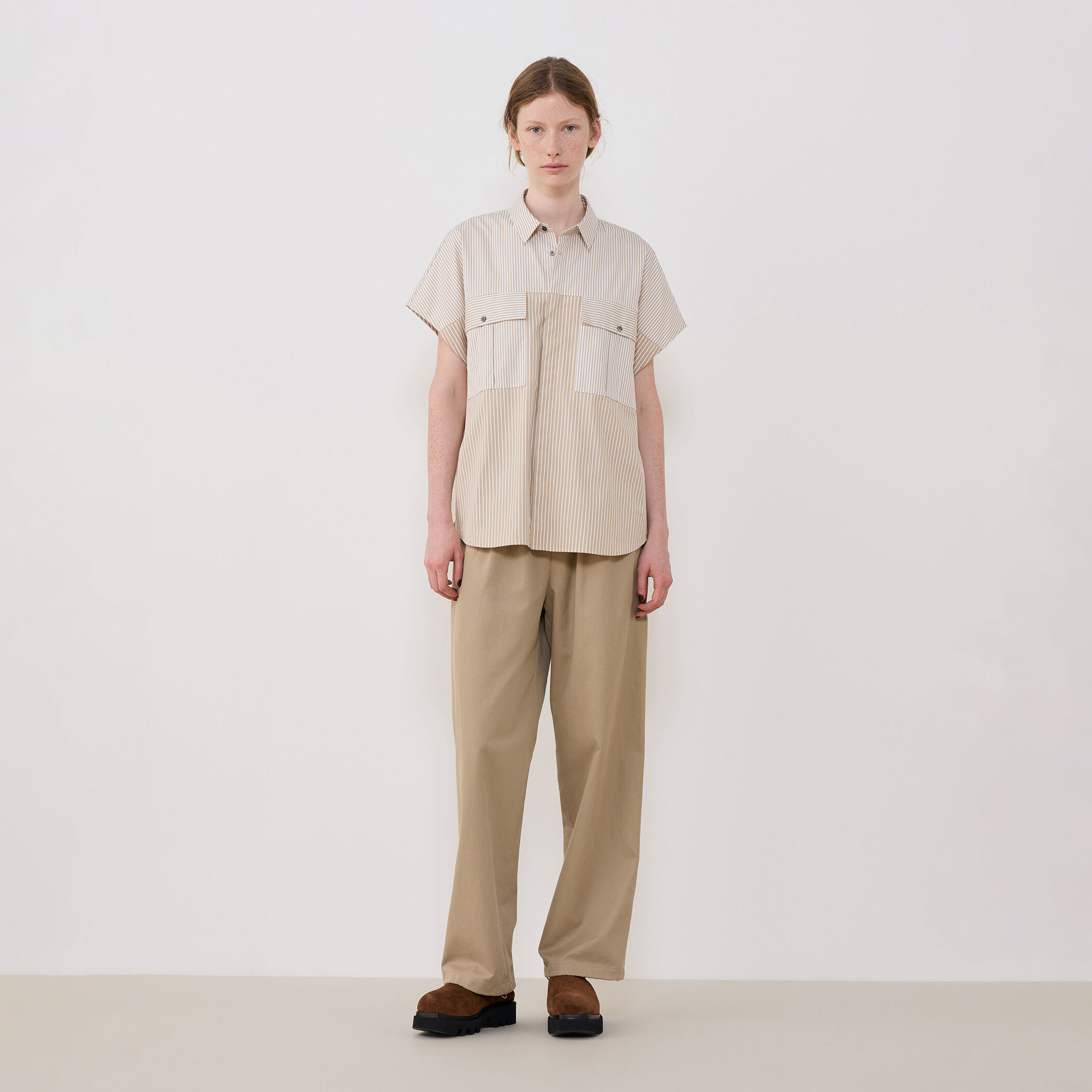 TOMORROWLAND 21SS コンパクトポプリン 6Bダブルジャケット TOMORROWLAND 21SS コンパクトポプリン 6Bダブルジャケット