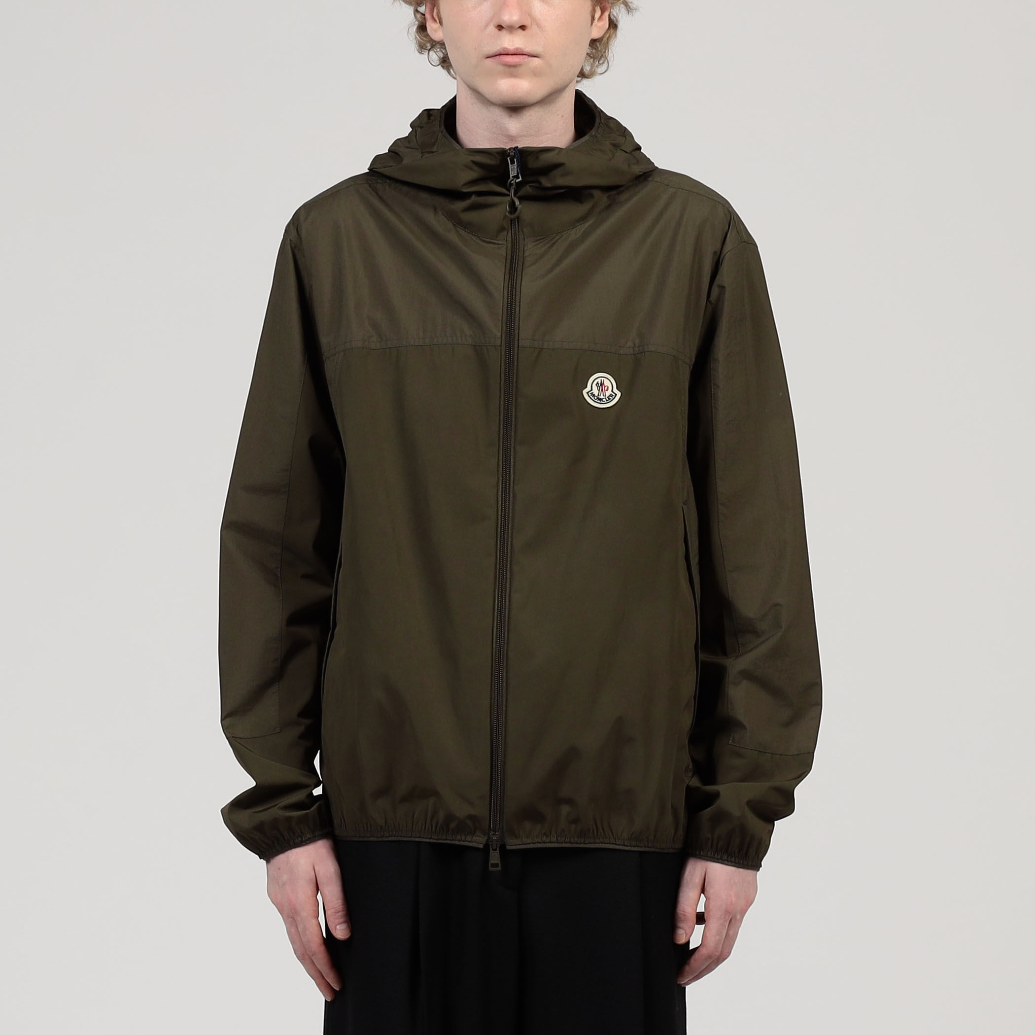 □MONCLER KONA JACKET フーデッドブルゾン｜トゥモローランド 公式通販