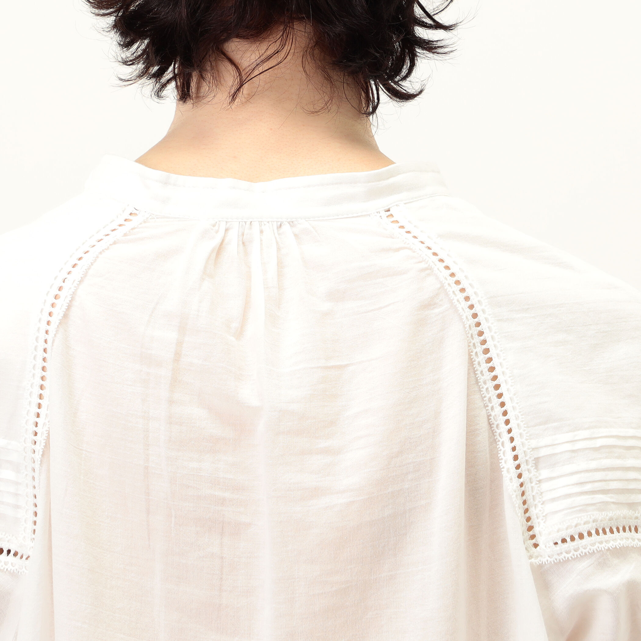 ne Quittez pas Cotton Voile Gather ブラウス｜トゥモローランド 公式