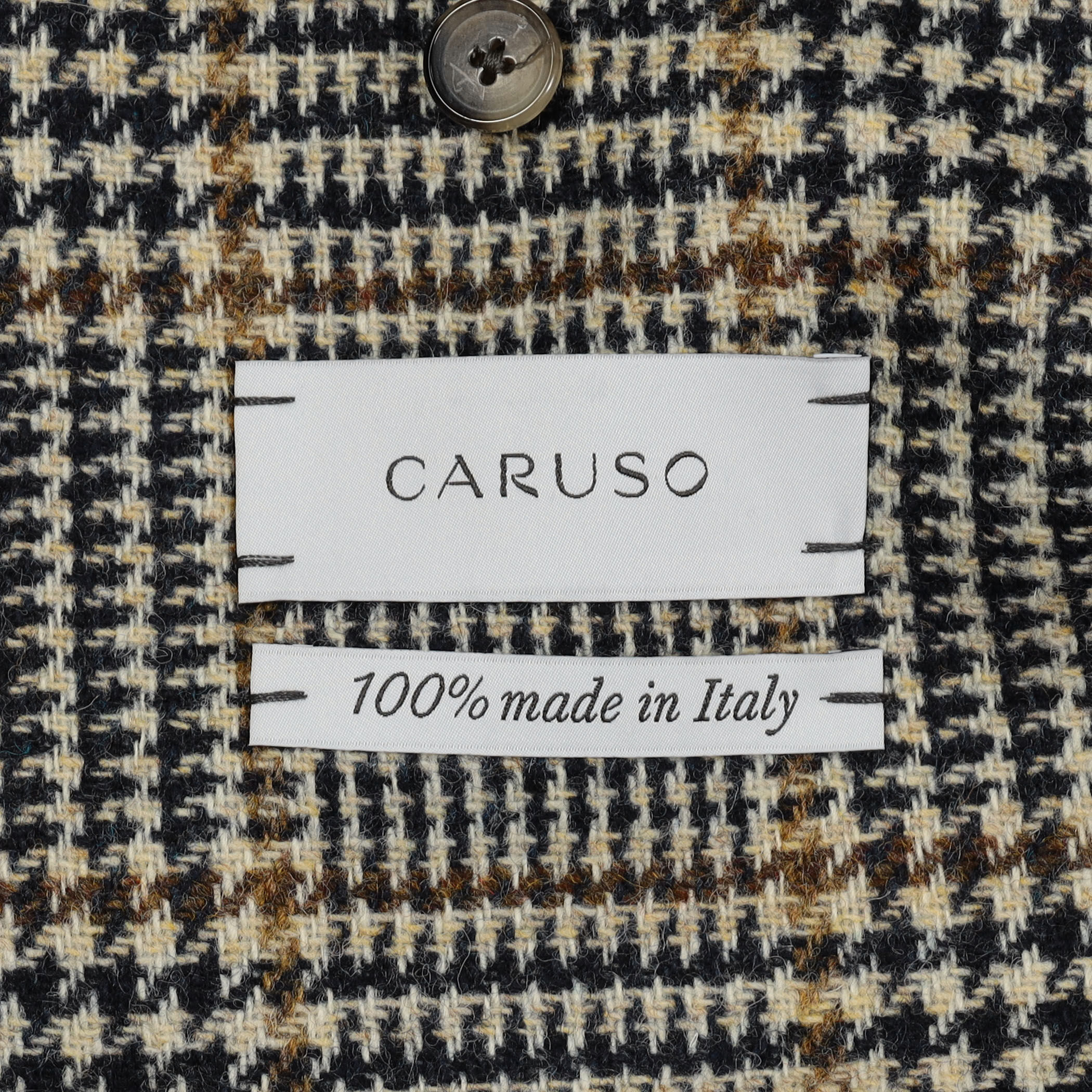 CARUSO チェック柄 ダブルブレストコート　イタリア 製 46 新品 未使用 CARUSO チェック柄 ダブルブレストコート イタリア 製 46 新品