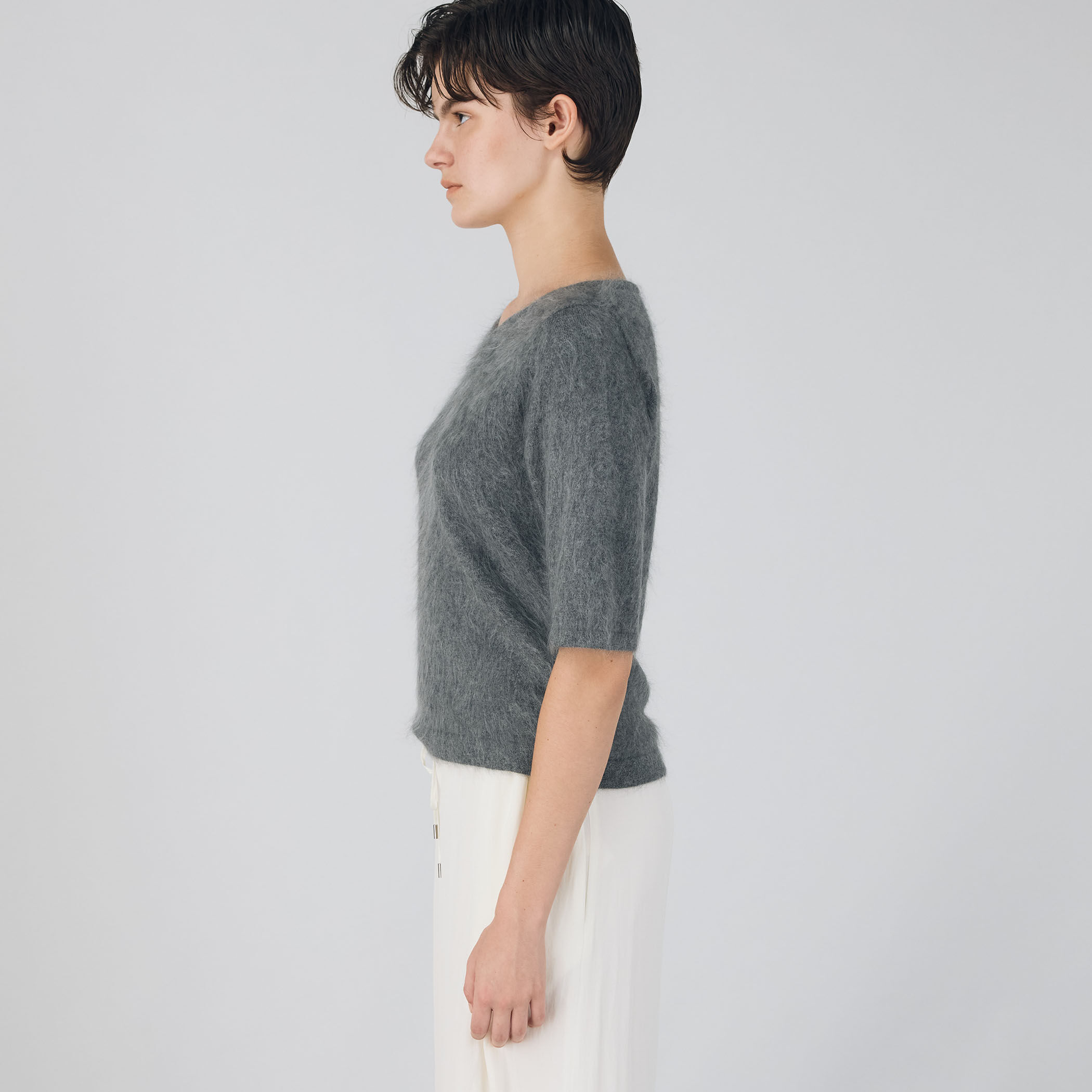 ピュアカシミヤファー Vネックプルオーバー｜トゥモローランド 公式通販