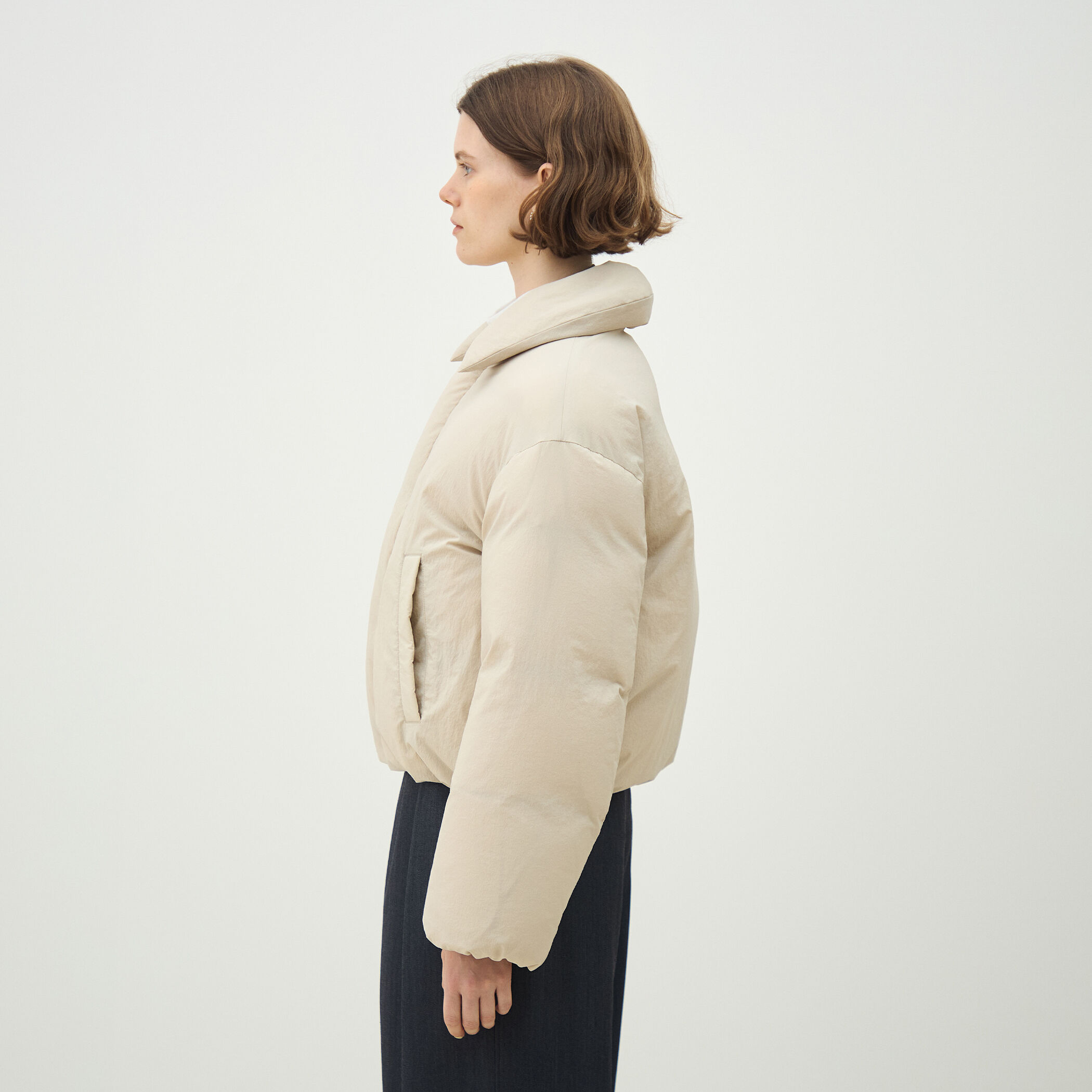 ナイロンストレッチ ダウンジャケット｜トゥモローランド 公式通販