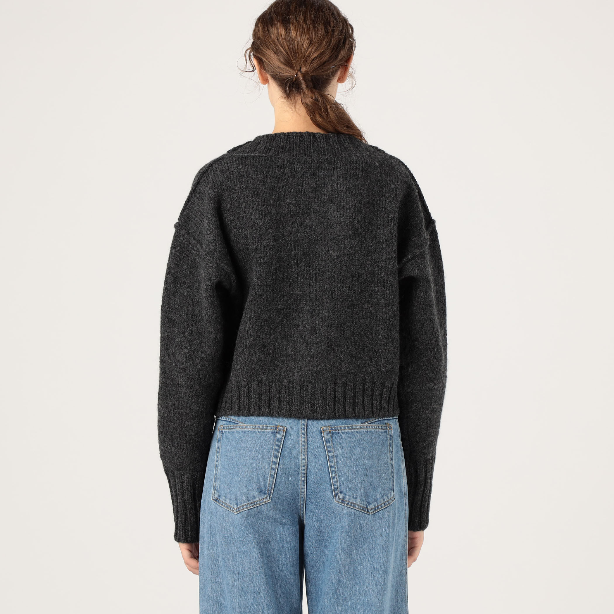 □Acne Studios Vネックニットカーディガン｜トゥモローランド