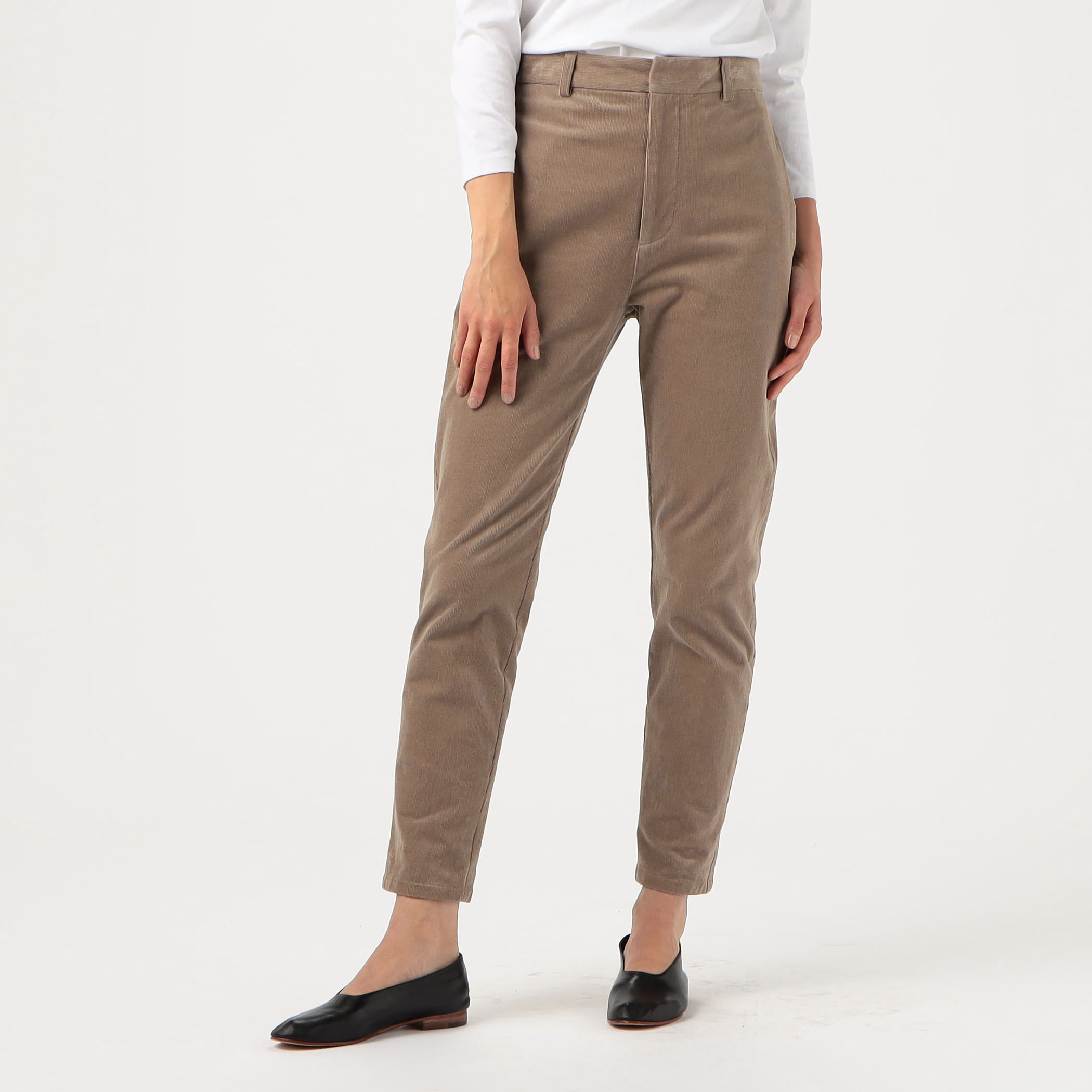 ストレッチコーデュロイ スリムパンツ｜トゥモローランド 公式通販