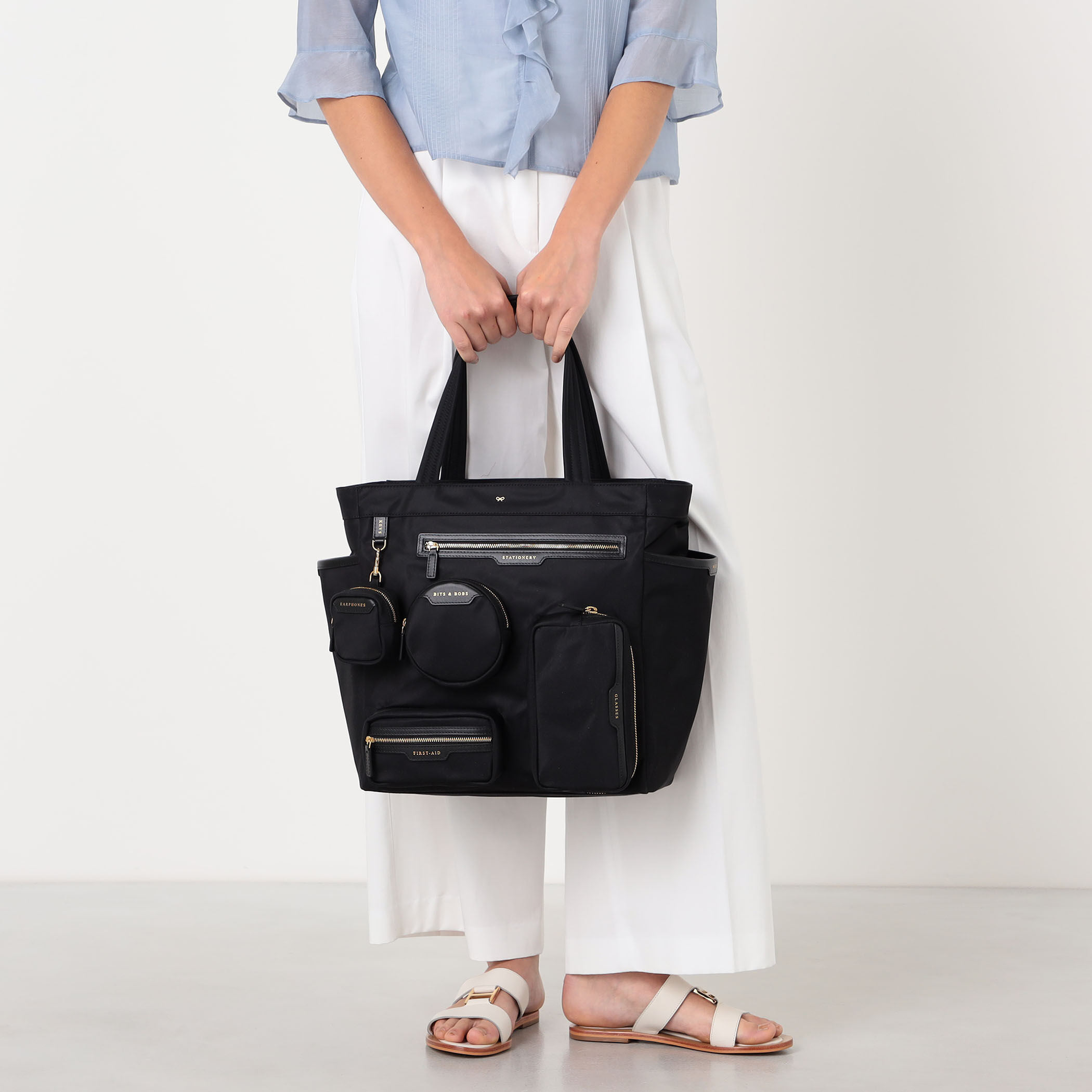 ANYA HINDMARCH COMMUTER トートバッグ｜トゥモローランド 公式サイト
