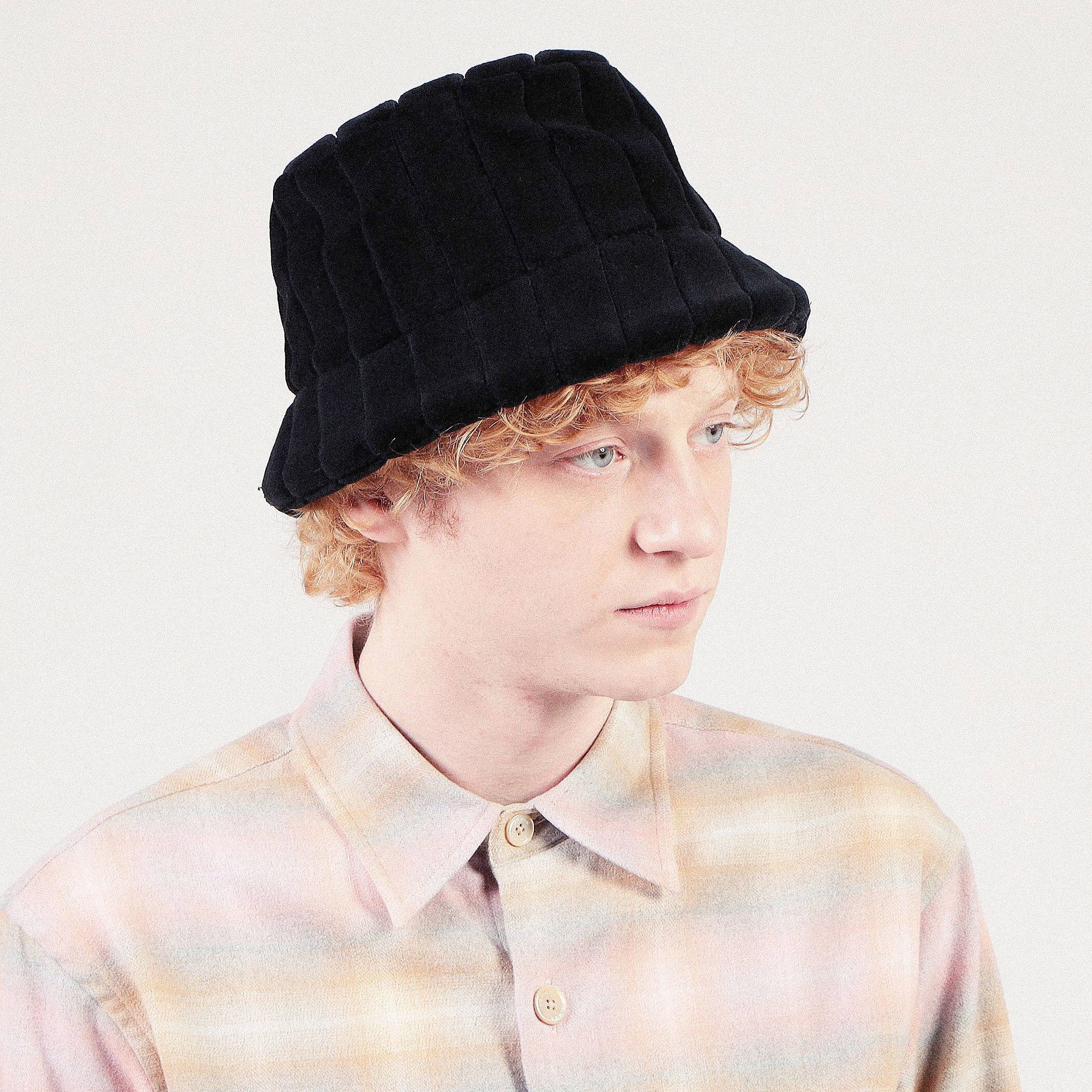 □CABaN マキシコーデュロイバケットハット｜トゥモローランド 公式通販