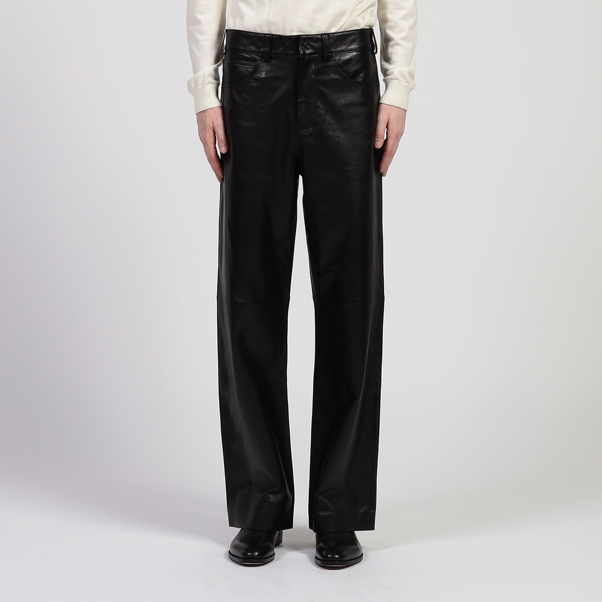 □entire studios ストレートレッグ レザーパンツ｜トゥモローランド
