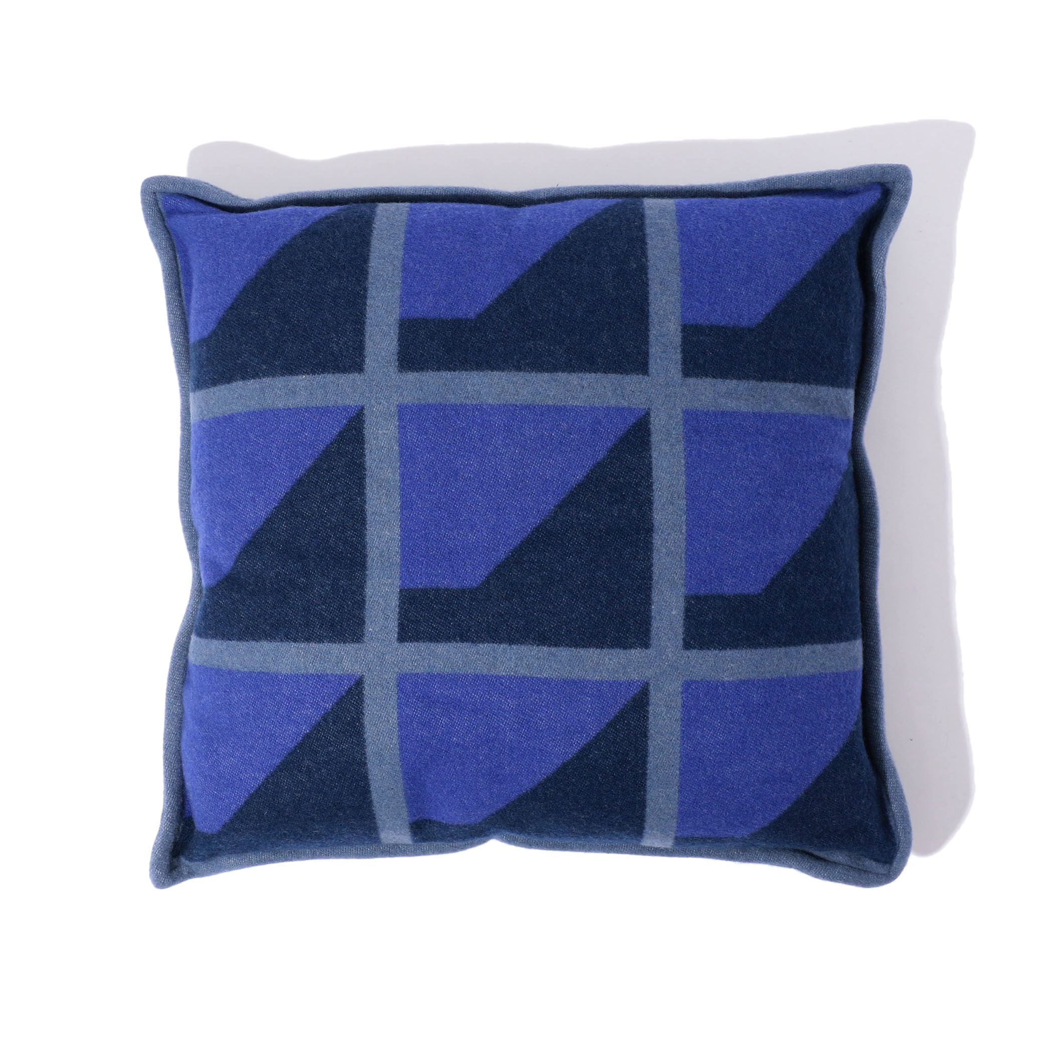 R+D. LAB FINESTRE クッション｜トゥモローランド 公式通販