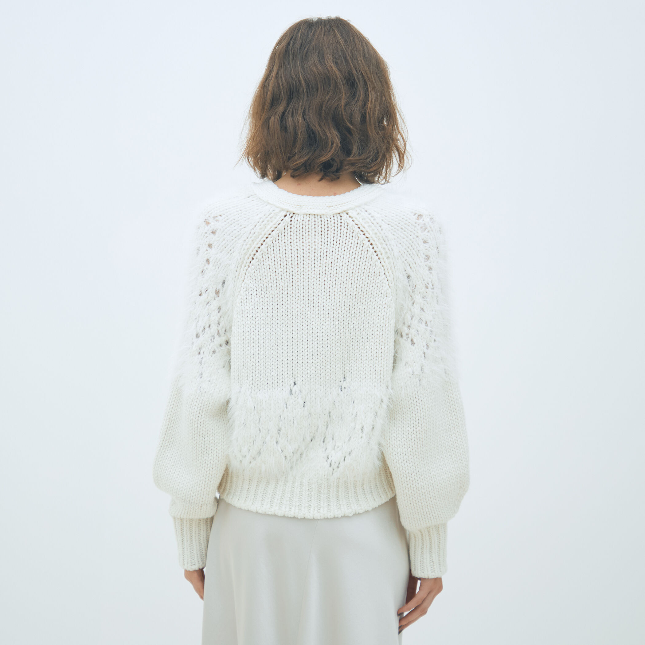 アイレットシャギー Vネックカーディガン｜トゥモローランド 公式通販