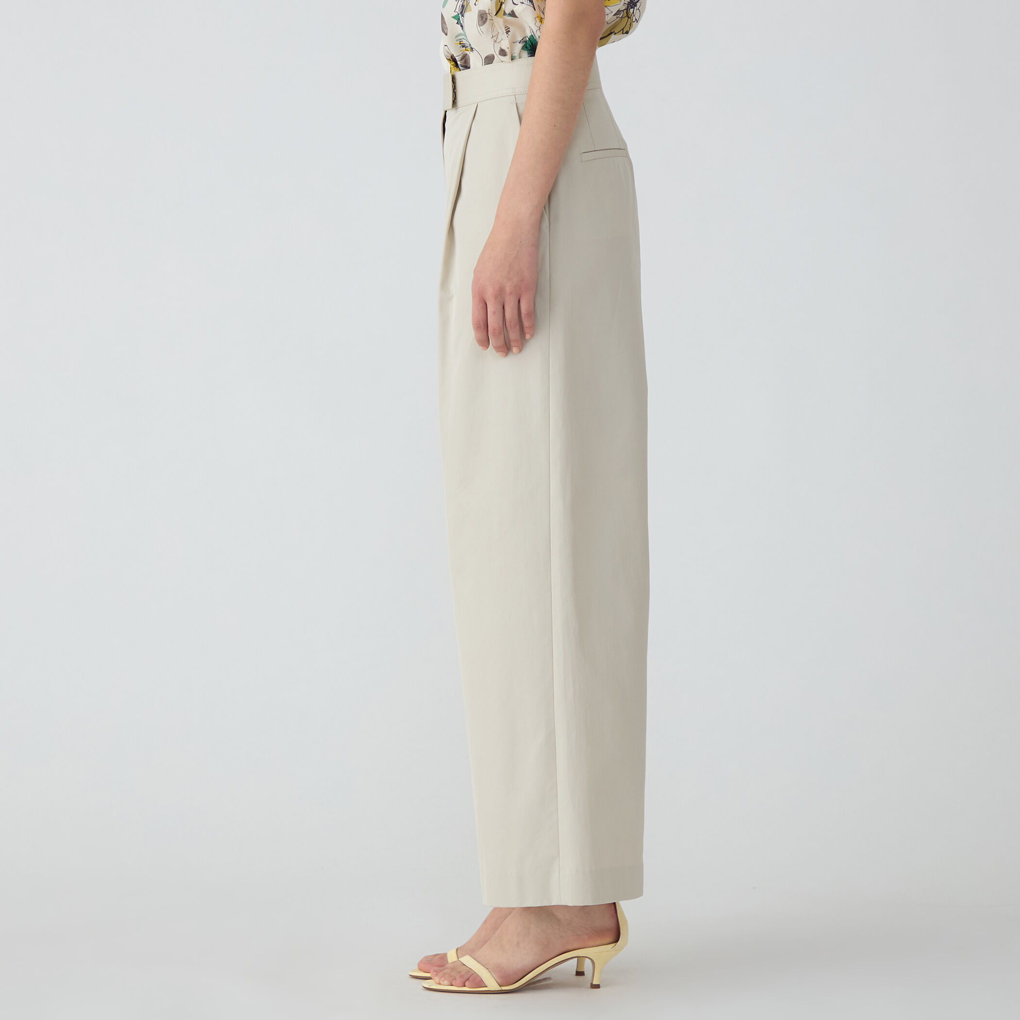 美品✴︎トゥモローランドコレクションコットンタックワイドパンツ36Mキャメル コットンギャバジン タックワイドパンツ｜トゥモローランド 公式通販