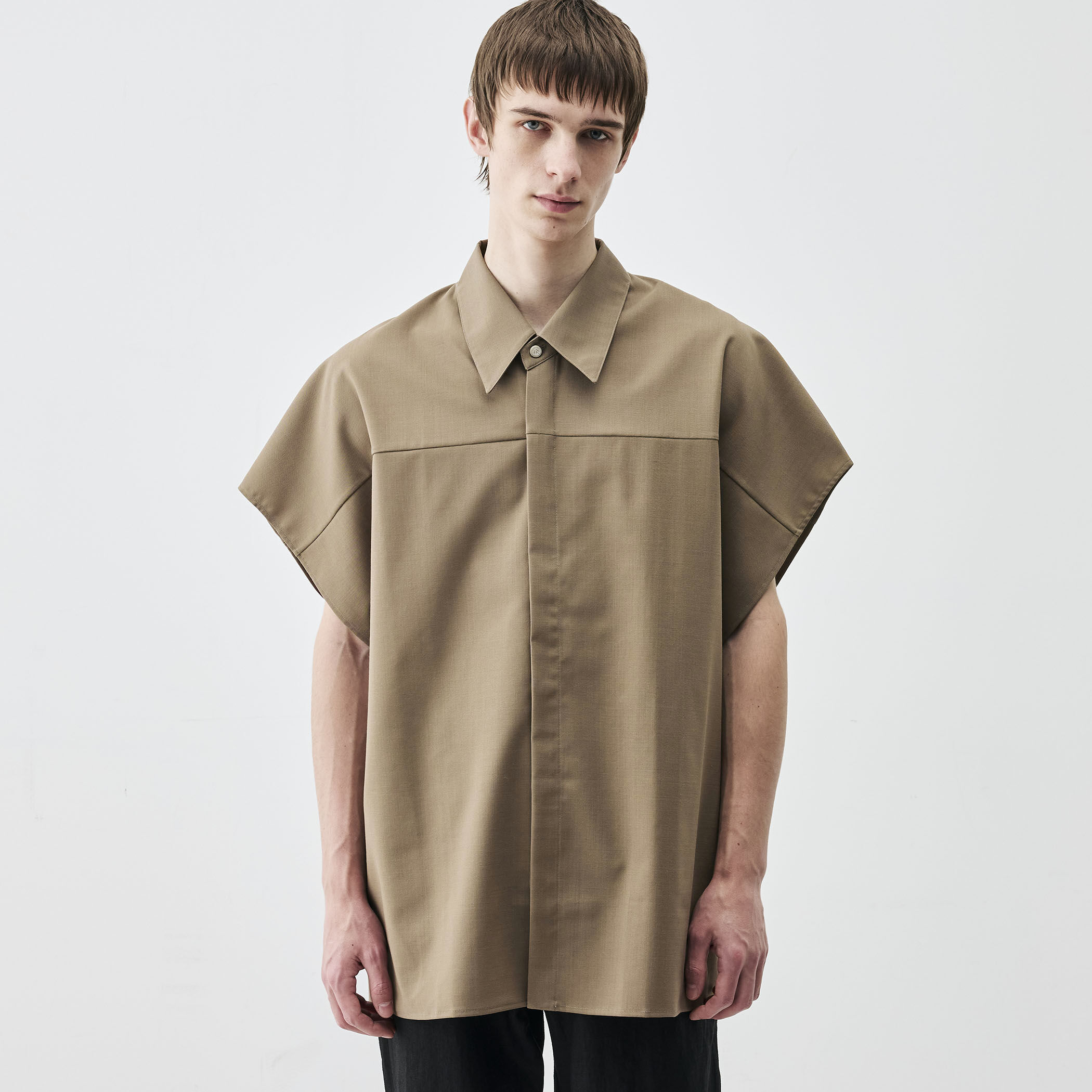 OAMC BLACK ウール スリーブレスシャツ｜トゥモローランド 公式通販