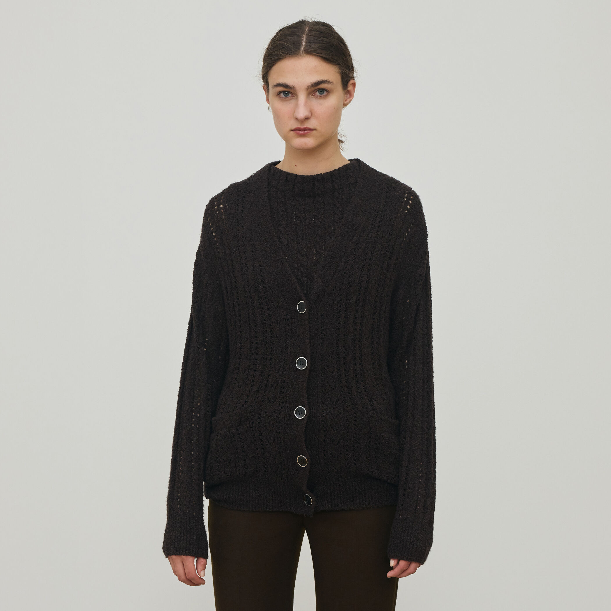 美品✨ブレンヘイム ループヤーンVネックカーディガン ブラック ブレンヘイム ループヤーンVネックカーディガン ブラック - メルカリ