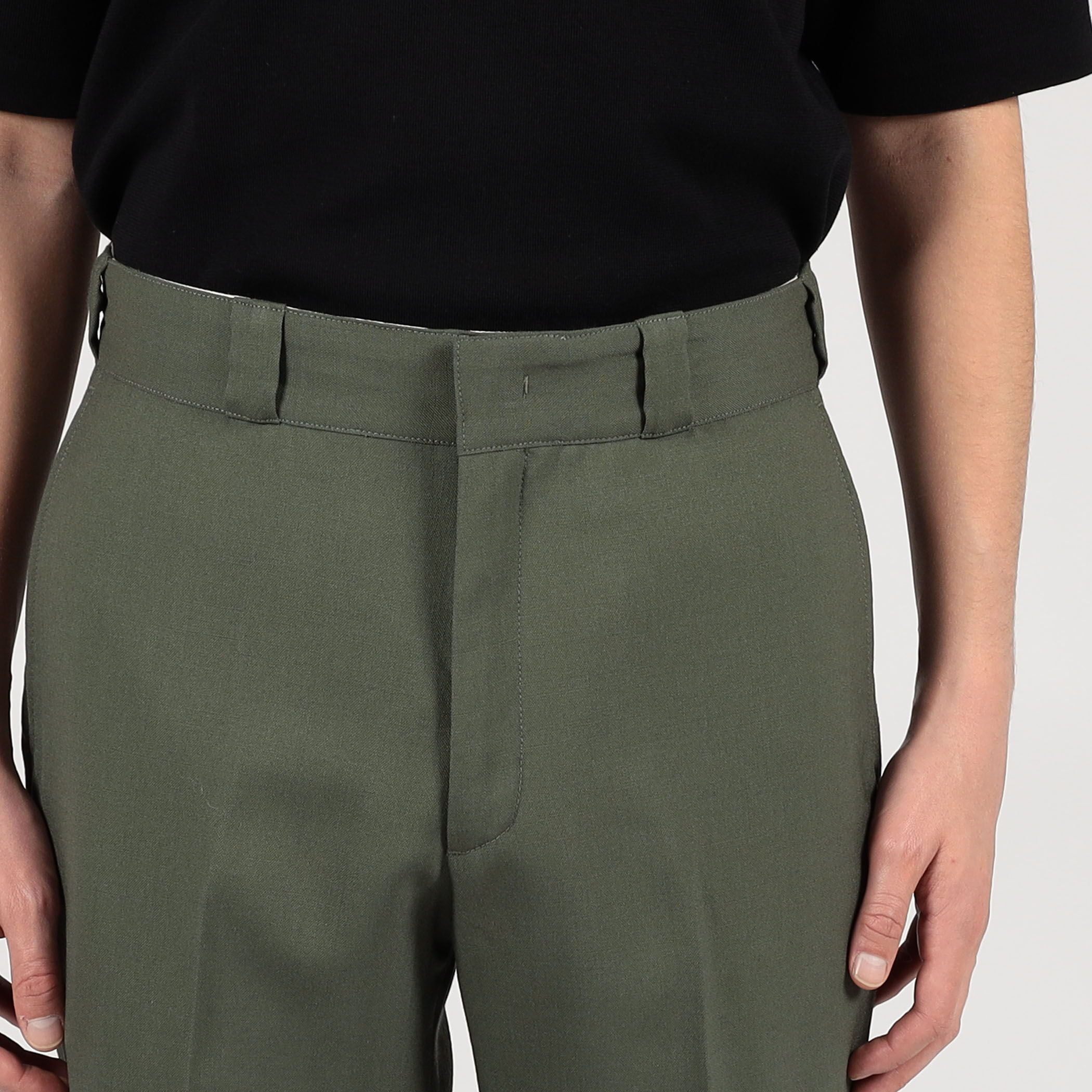 別注】Dickies トロピカルウール スラックス｜トゥモローランド 公式サイト