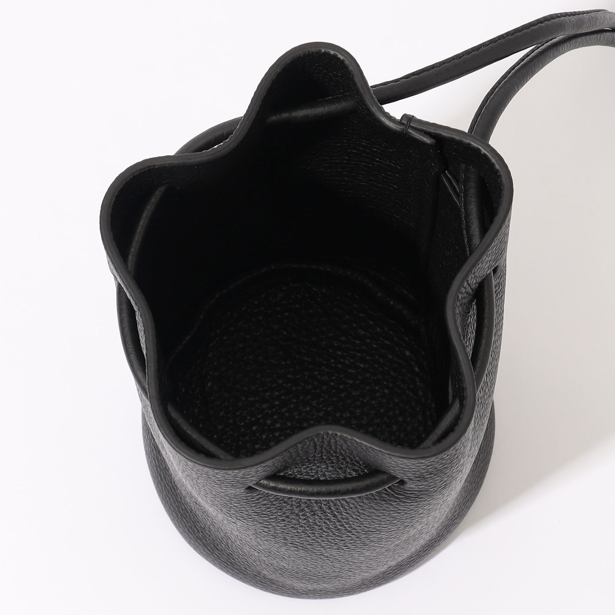 Aeta HAND POUCH MINI ハンドポーチ｜トゥモローランド 公式通販