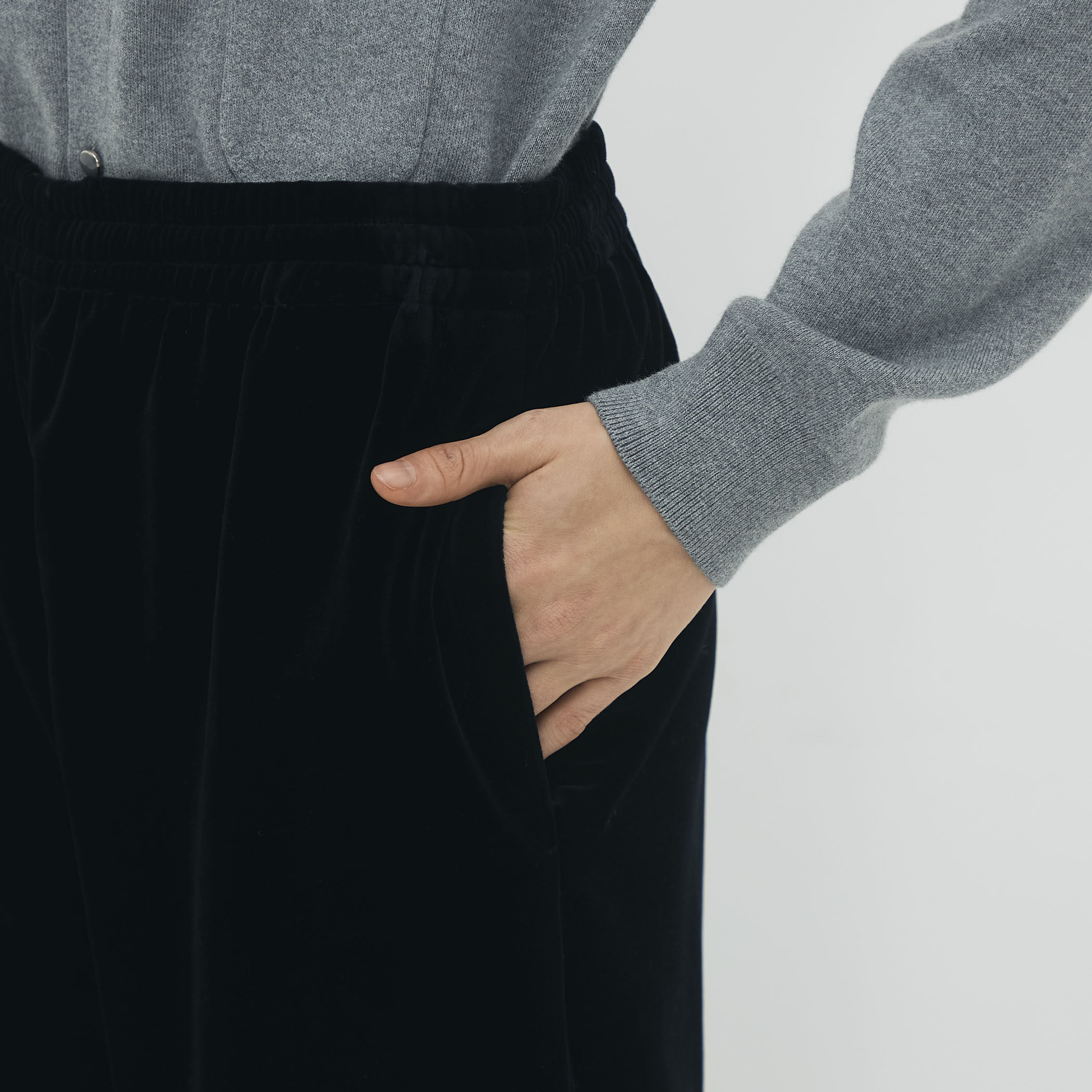 ソフトベロア セミワイドパンツ｜トゥモローランド 公式通販