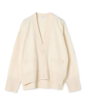 ■NZ LAMB 9G  Vネックカーディガン