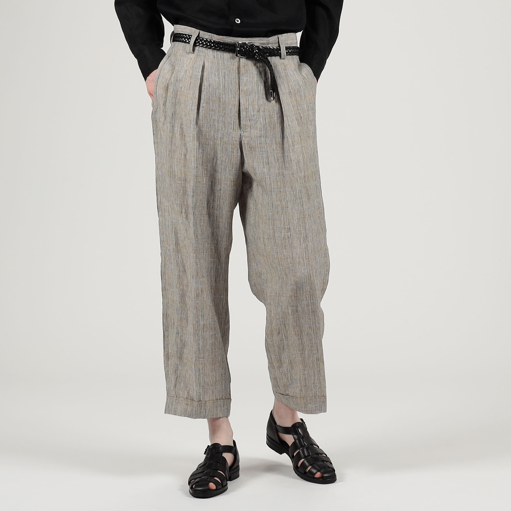 リネン グレンチェック 1タック ペグトップパンツ｜トゥモローランド