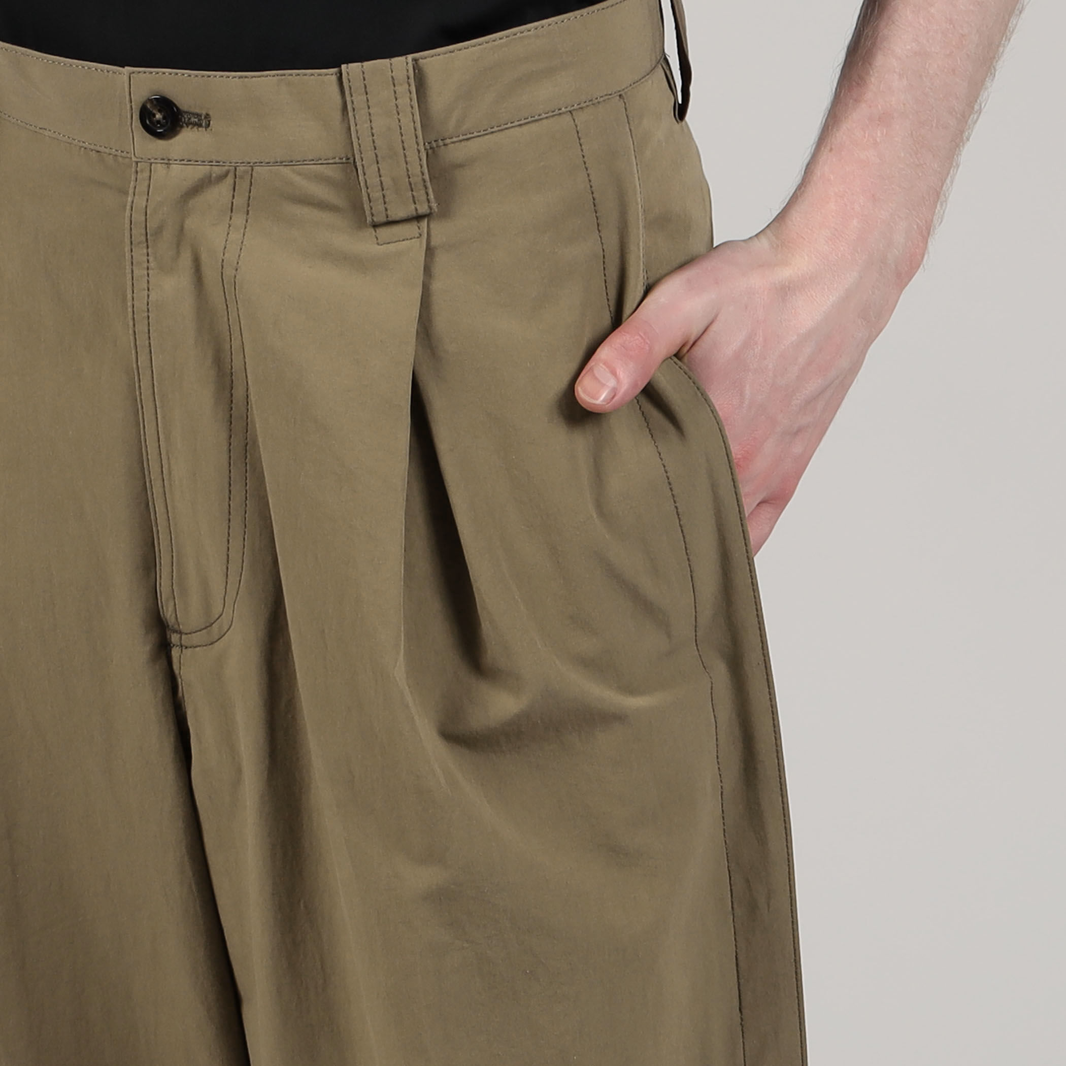 コットンウェザー タックパンツ｜トゥモローランド 公式通販