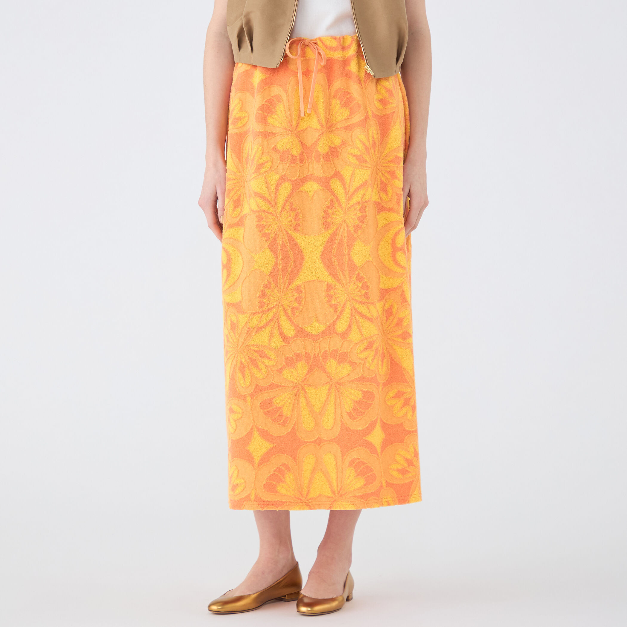 フラワーパイル ストリングストレートスカート｜トゥモローランド 公式通販