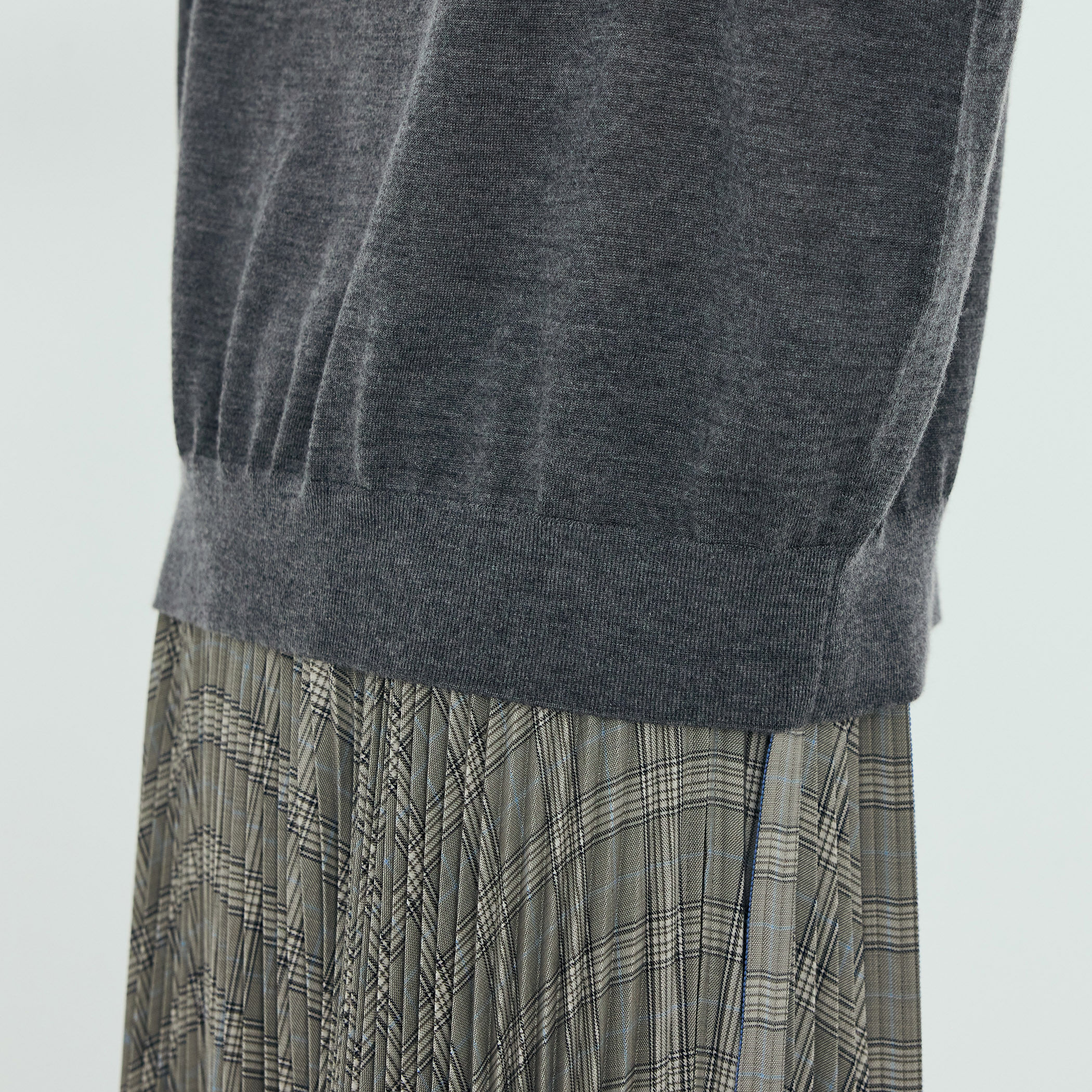 カシミヤシルク モックネックプルオーバー｜トゥモローランド 公式通販