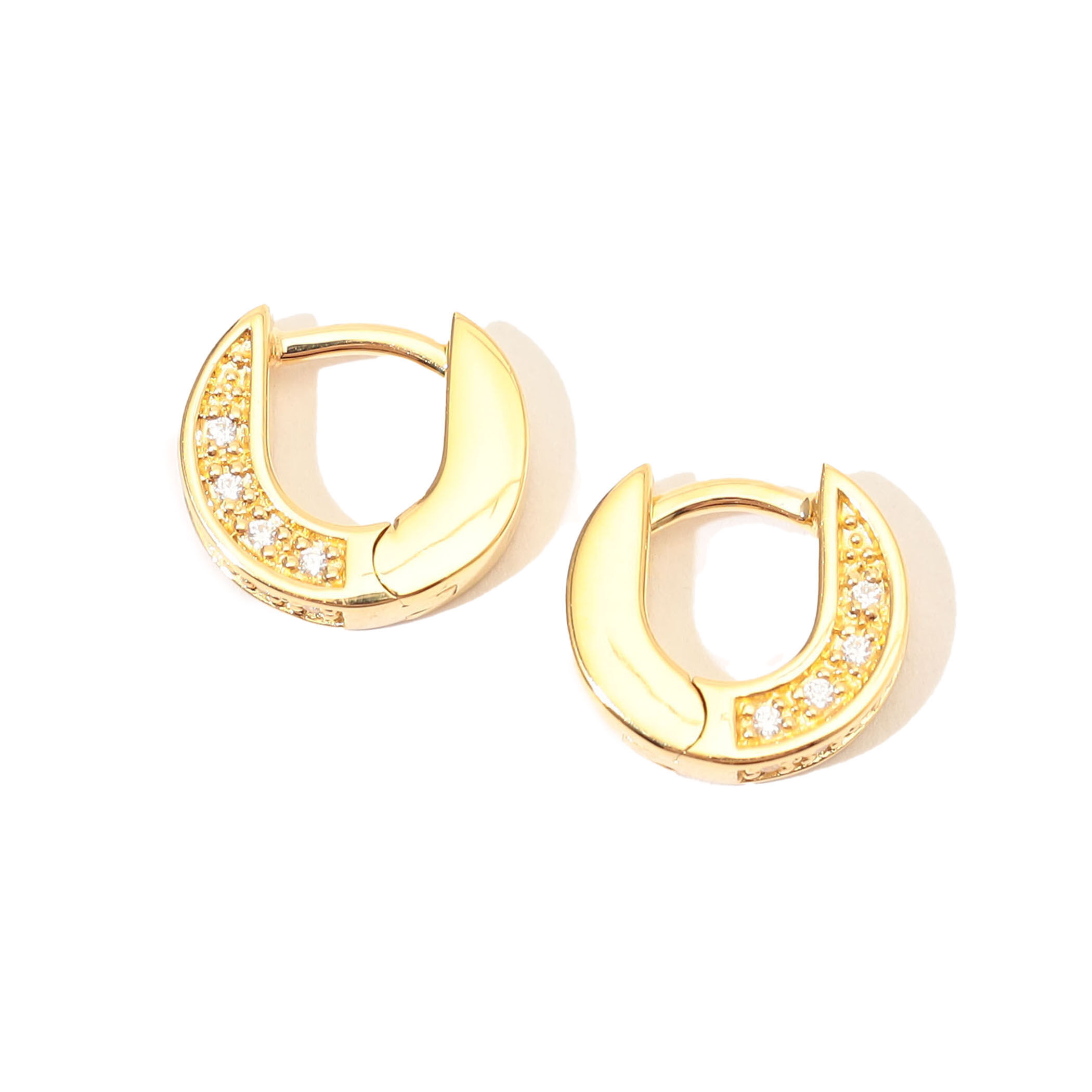 TOM WOOD Nova Huggies ゴールド フープピアス TOM WOOD Nova Huggies Gold ピアス｜トゥモローランド 公式通販