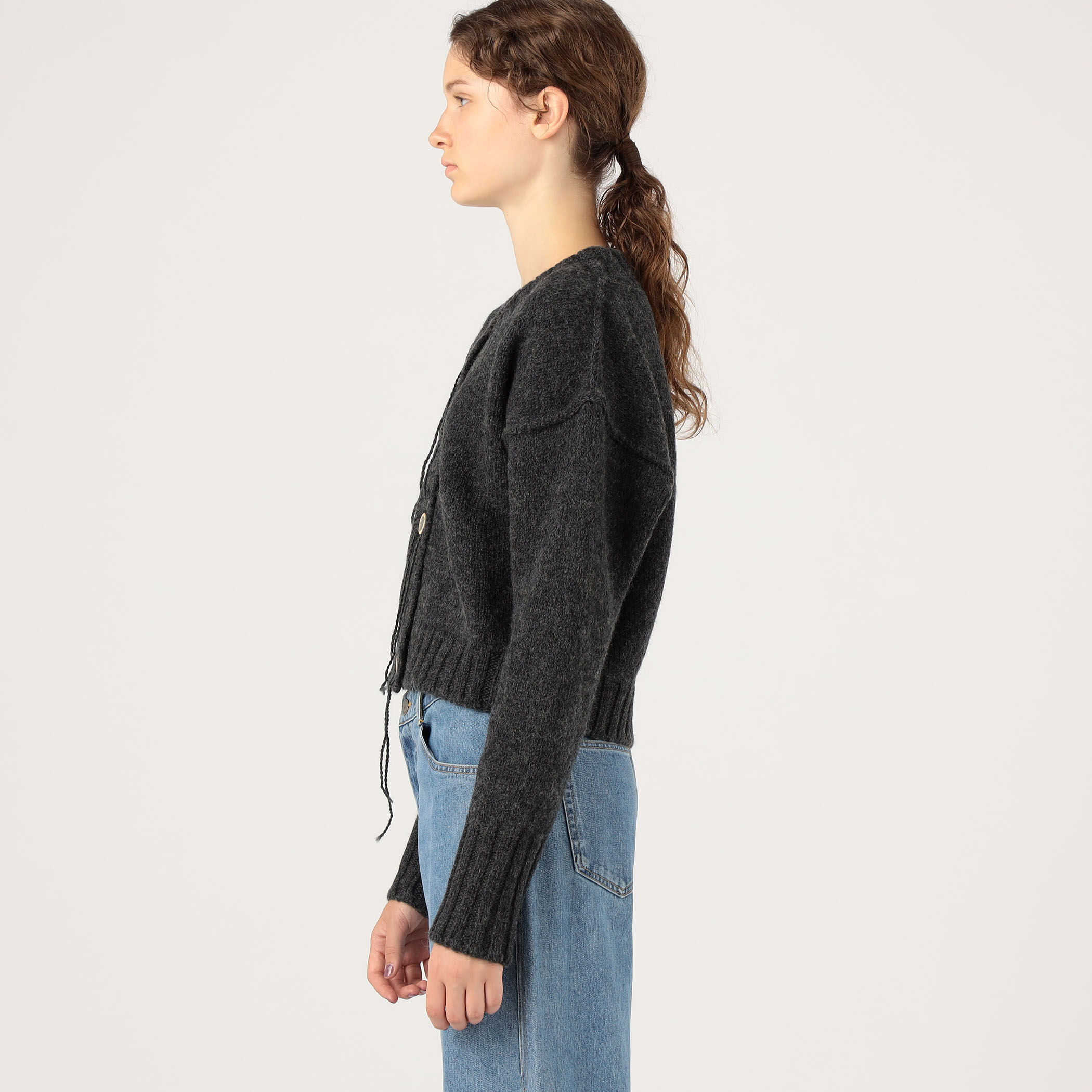 □Acne Studios Vネックニットカーディガン｜トゥモローランド