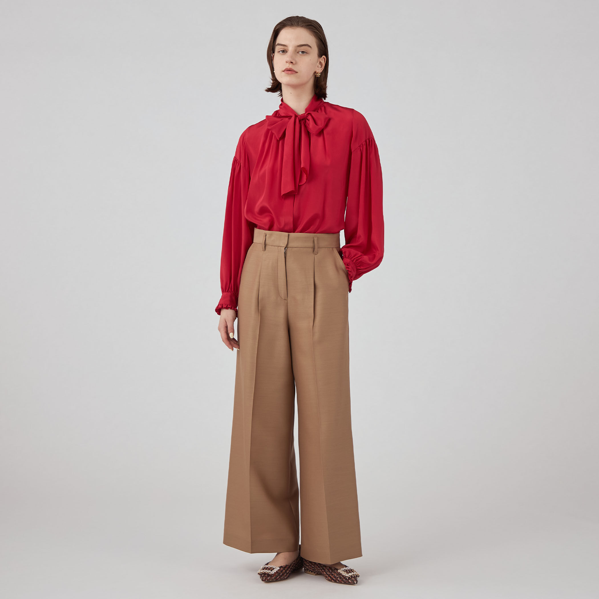 □Cherie ボウタイブラウス｜トゥモローランド 公式通販