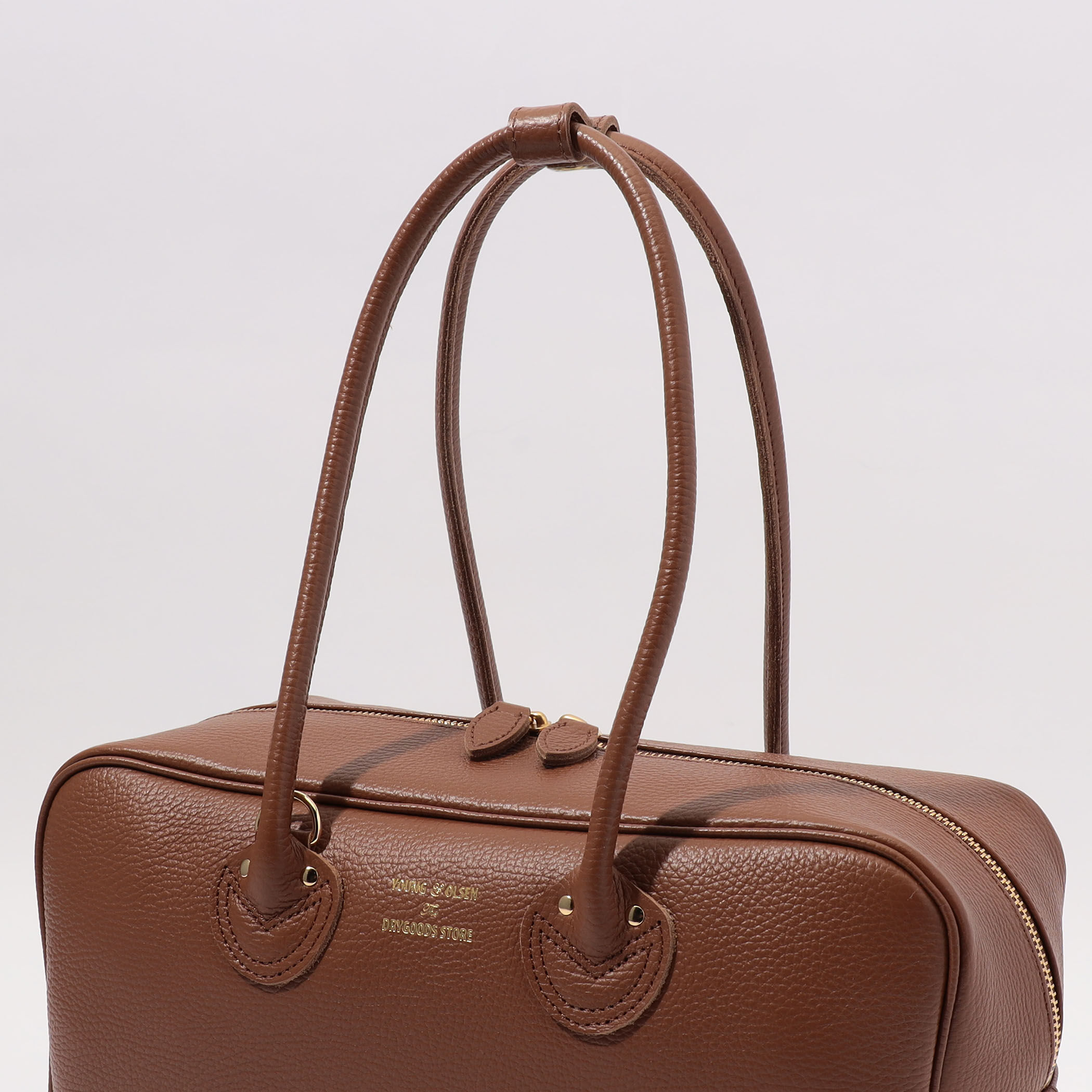 YOUNG&OLSEN EMB STUDEDENT M バッグ｜トゥモローランド 公式通販