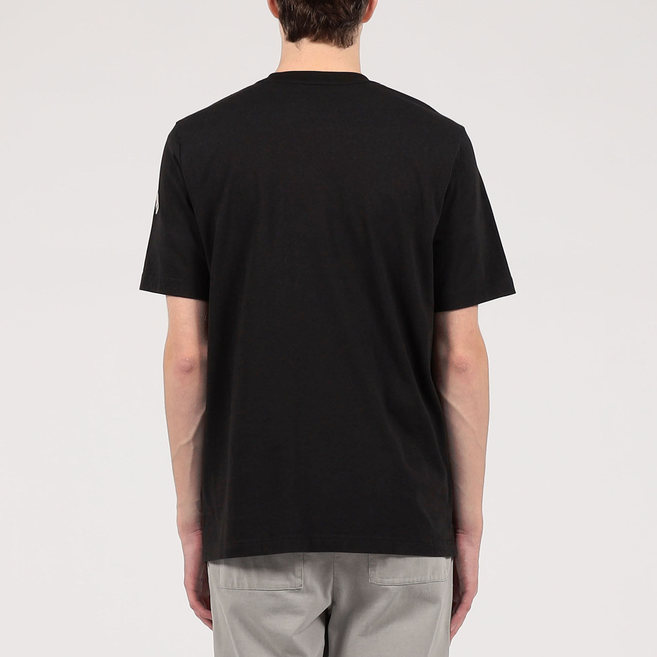 ★MONCLER直営店★ポケット付きコットンTシャツ MONCLER モンクレール 半袖 Tシャツ 8C00008 89AUO レディース