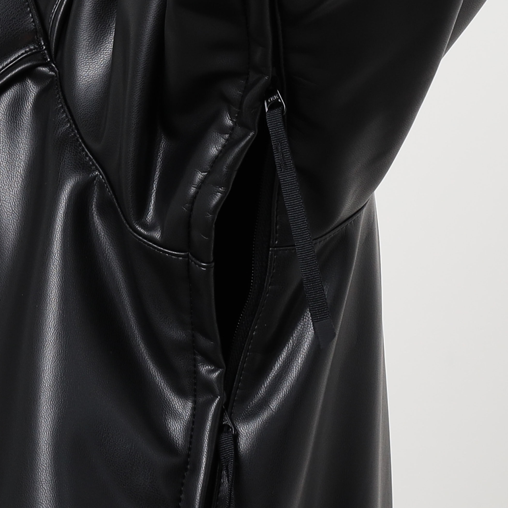 HYKE FAUX LEATHER JACKET フェイクレザーブルゾン｜トゥモローランド