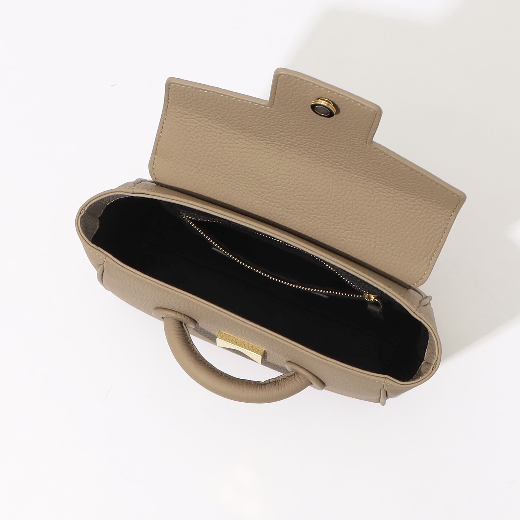 〈TOMORROWLAND〉別注〈VASIC〉EVER MINI MINI 別注】VASIC EVER MINI MINI ハンドバッグ | maison