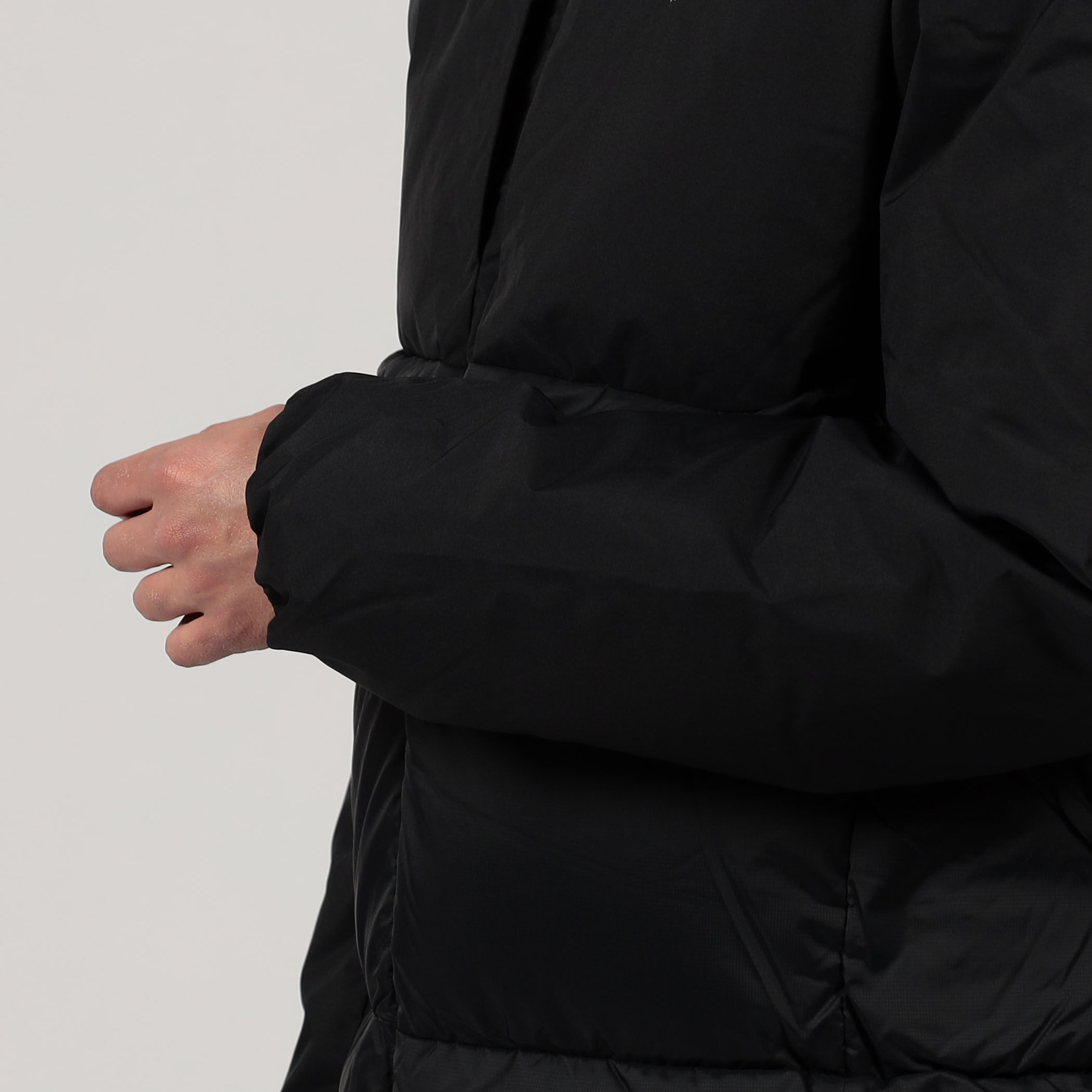 Arc'teryx THORIUM SV HOODY ダウンジャケット