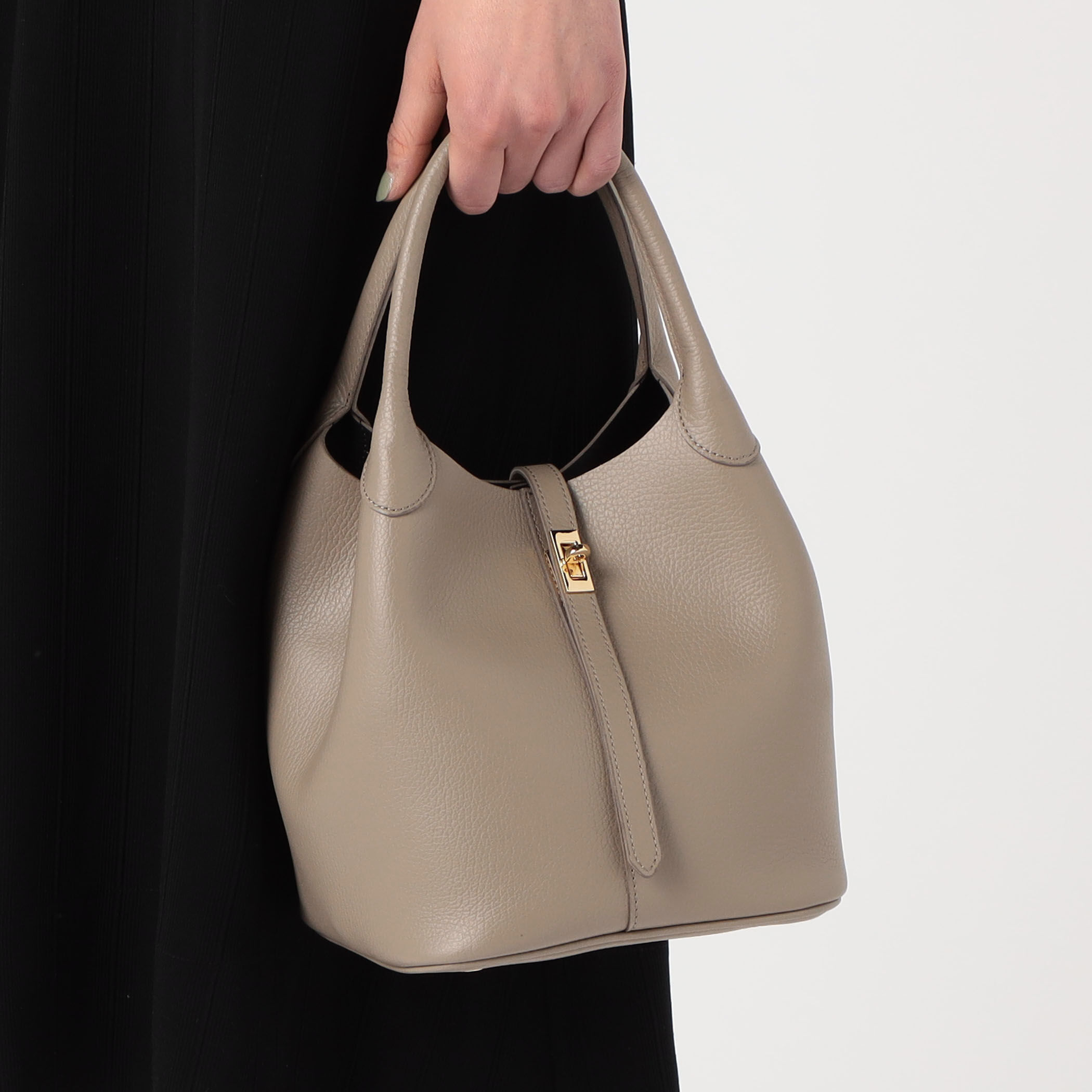VIOLAd'ORO DEL DATE ハンドバッグ｜トゥモローランド 公式通販