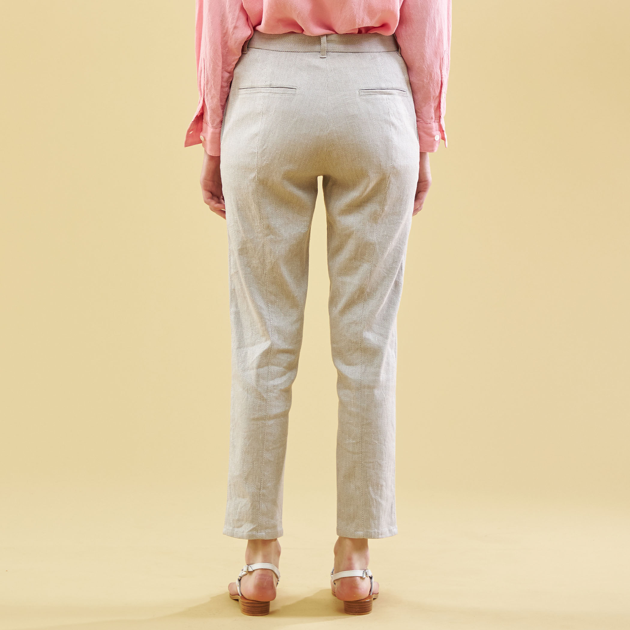 【新品未使用】GALERIE VIE コットンリネンストレッチ テーパードパンツ GALERIE VIE コットンリネンストレッチ テーパードパンツ - メルカリ