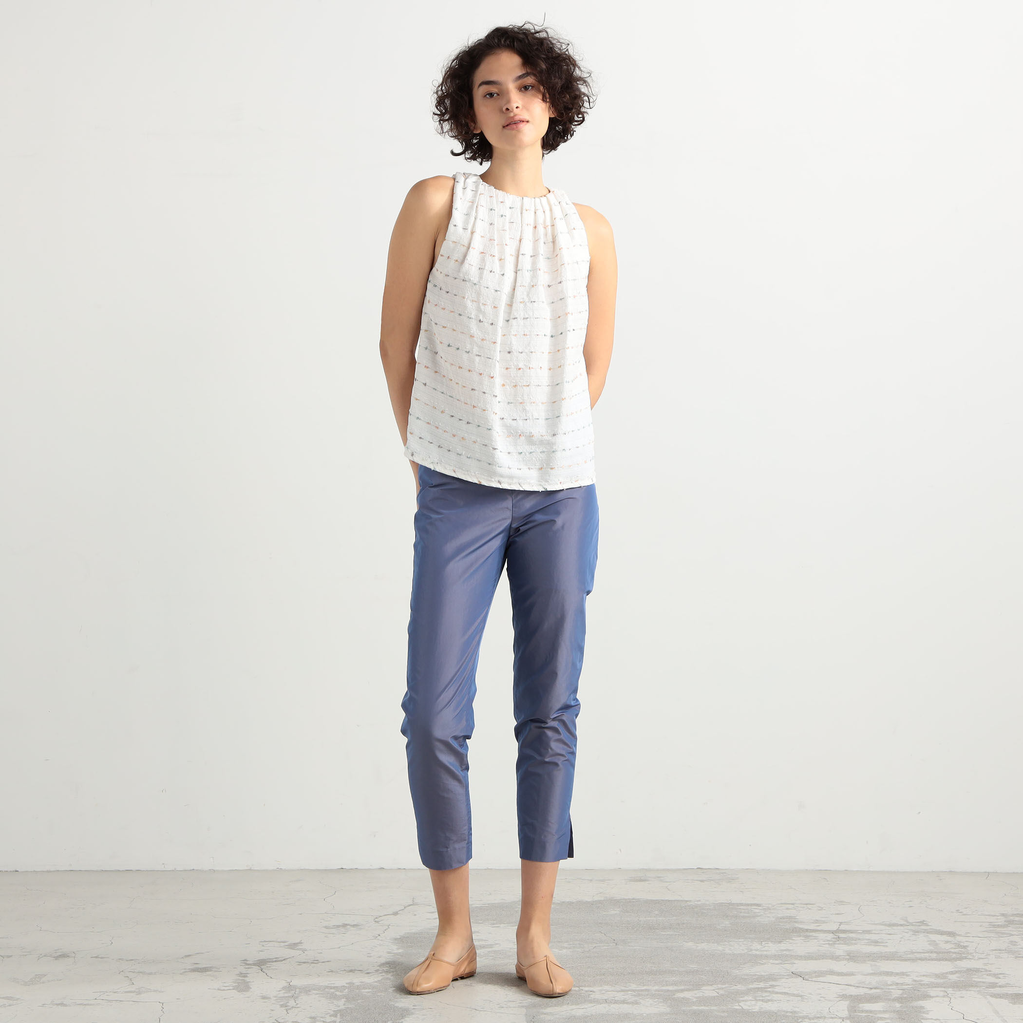 ナイロンシャンブレー サブリナパンツ｜トゥモローランド 公式通販