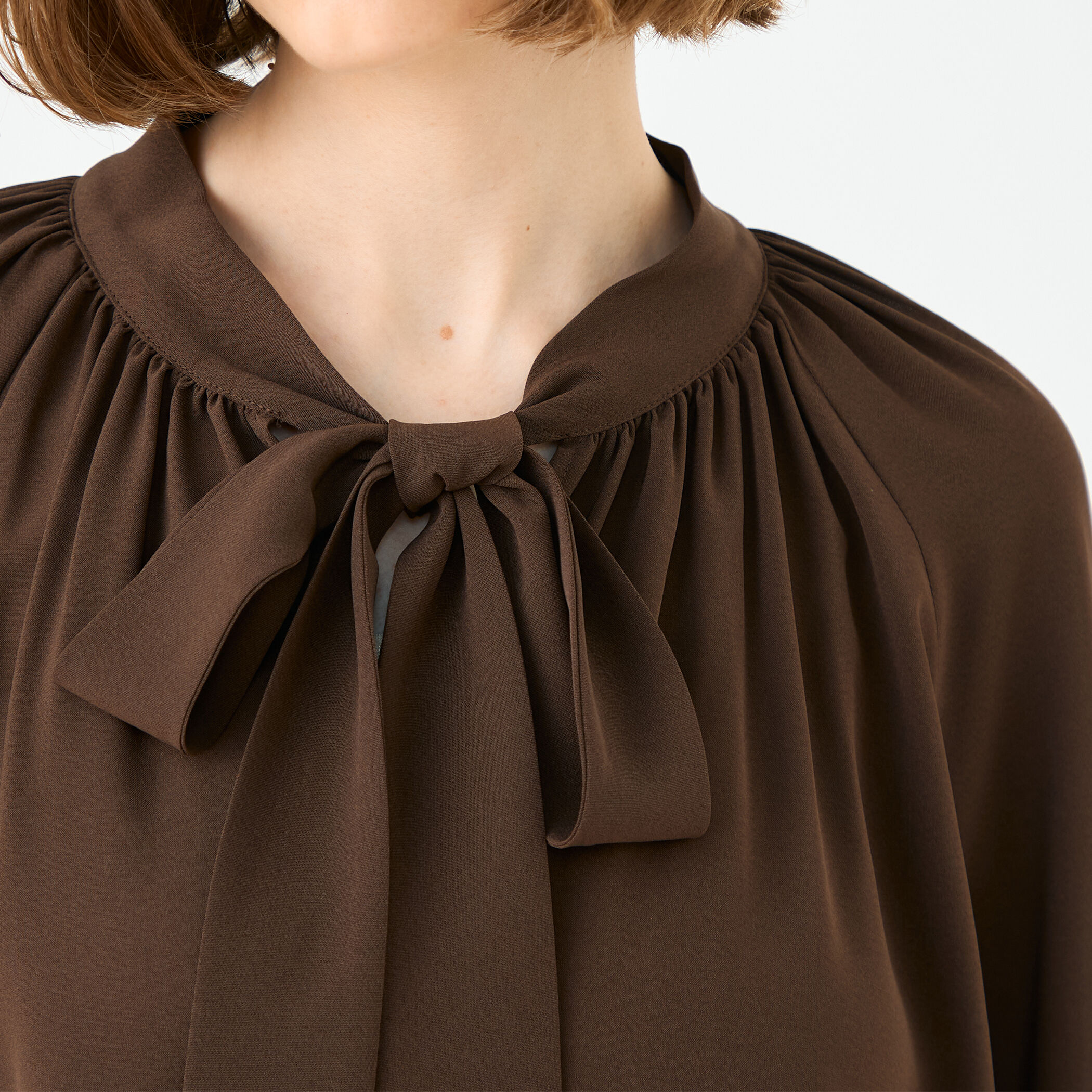 シアートロピカル ボウタイブラウス｜トゥモローランド 公式通販