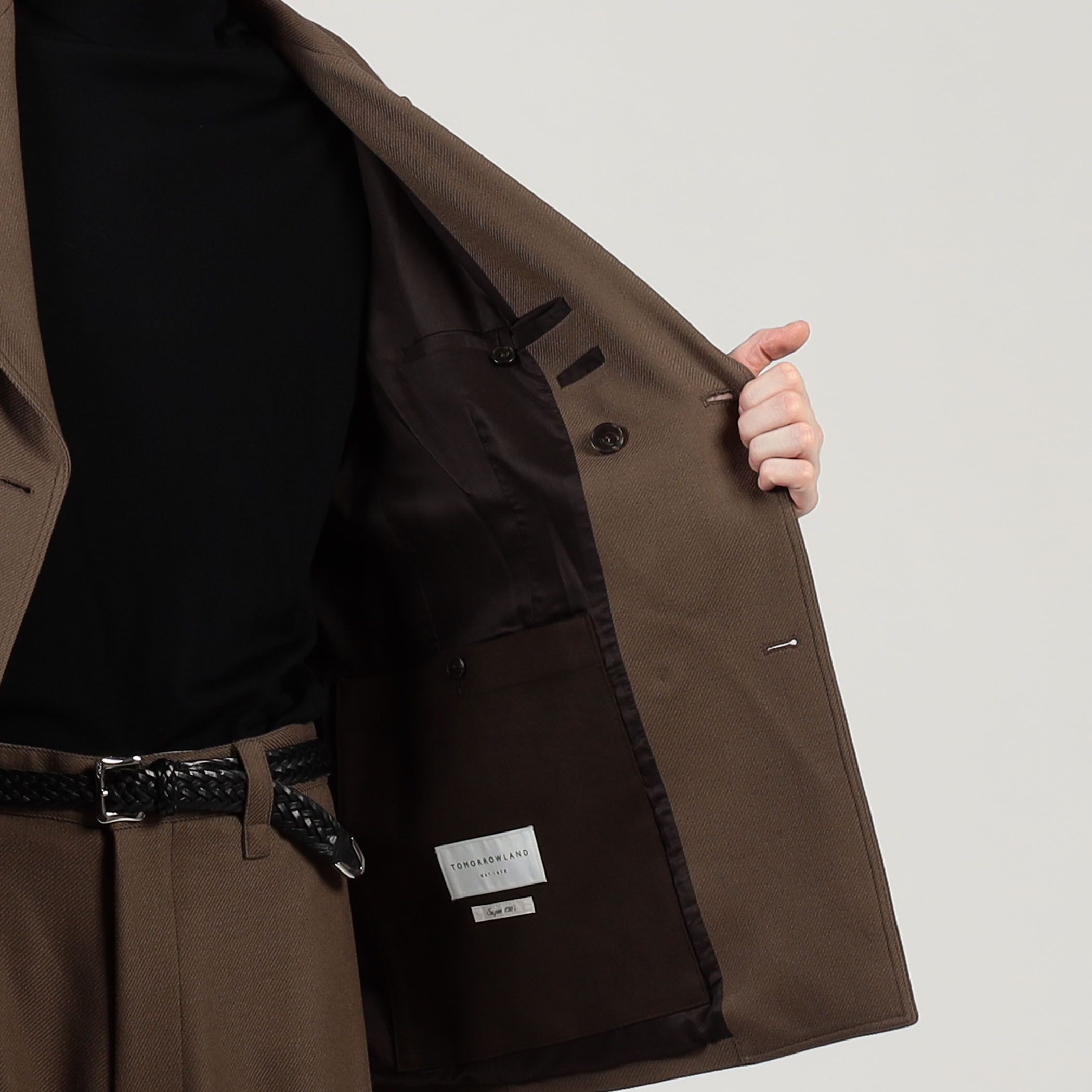 ウールギャバジン ダブルブレステッド 4Bジャケット｜トゥモローランド