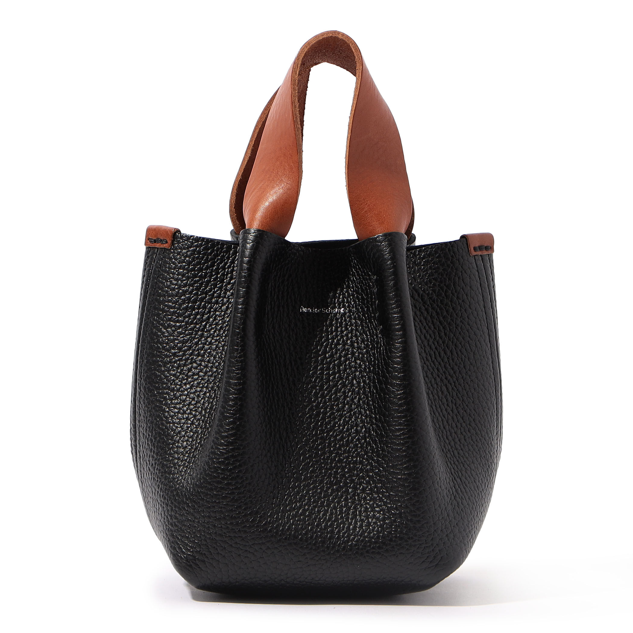 新品✨ Hender Scheme ショルダーバッグ 牛革 エンボス加工 黒 bags｜スキマ Hender Scheme Official Online Shop