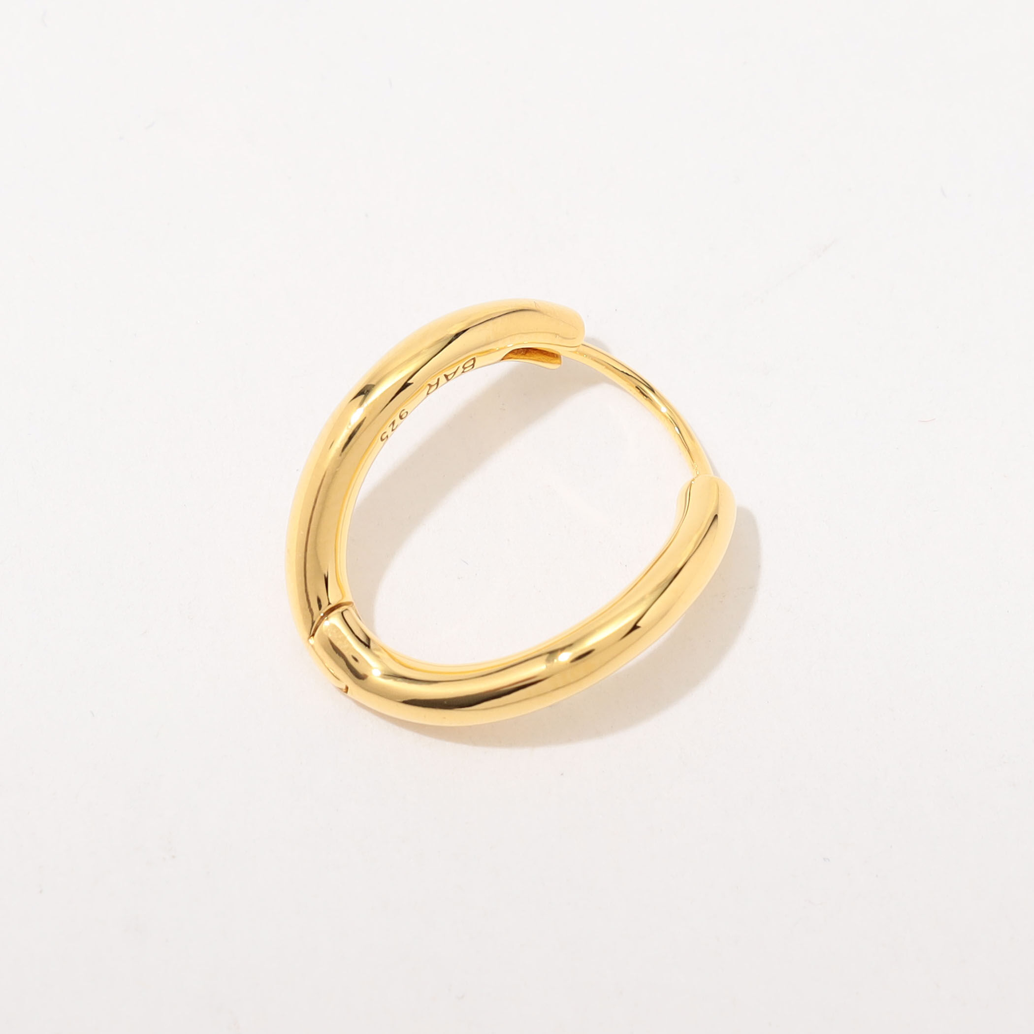 BAR Jewellery CHUNKY OUTLINE フープピアス｜トゥモローランド 公式通販