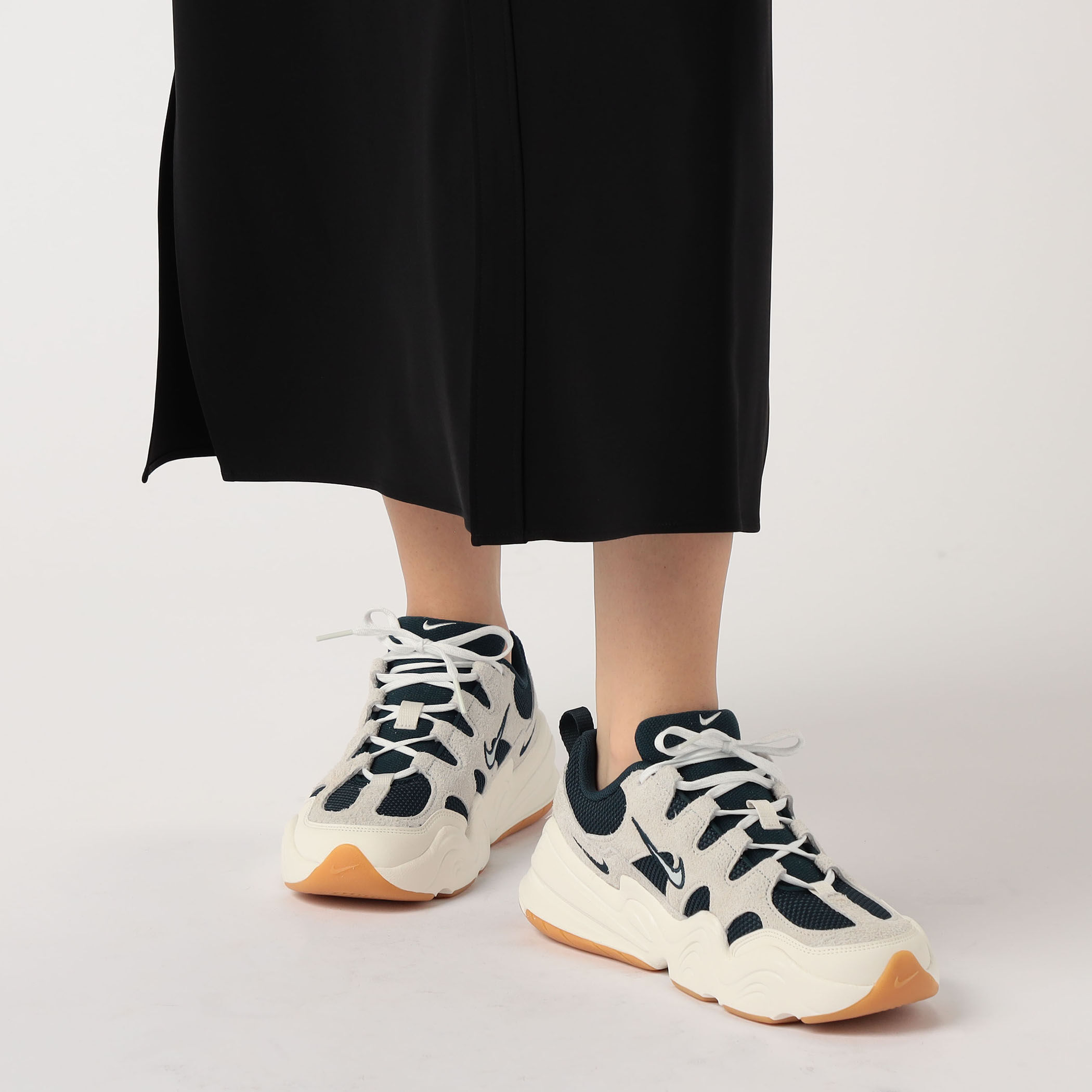 Nike テックヘラ｜トゥモローランド 公式通販