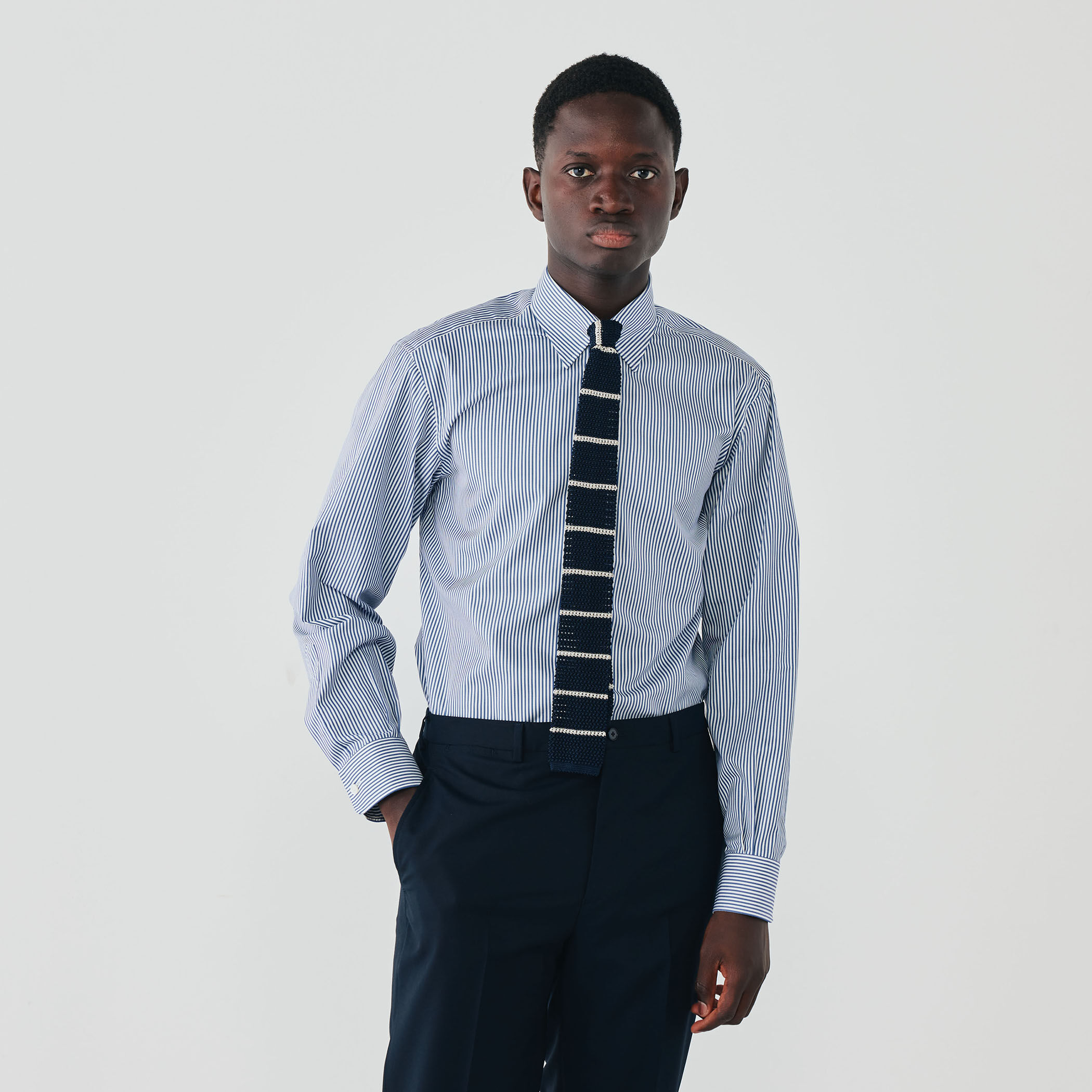 140/2コットンツイル タブカラーシャツ THOMAS MASON